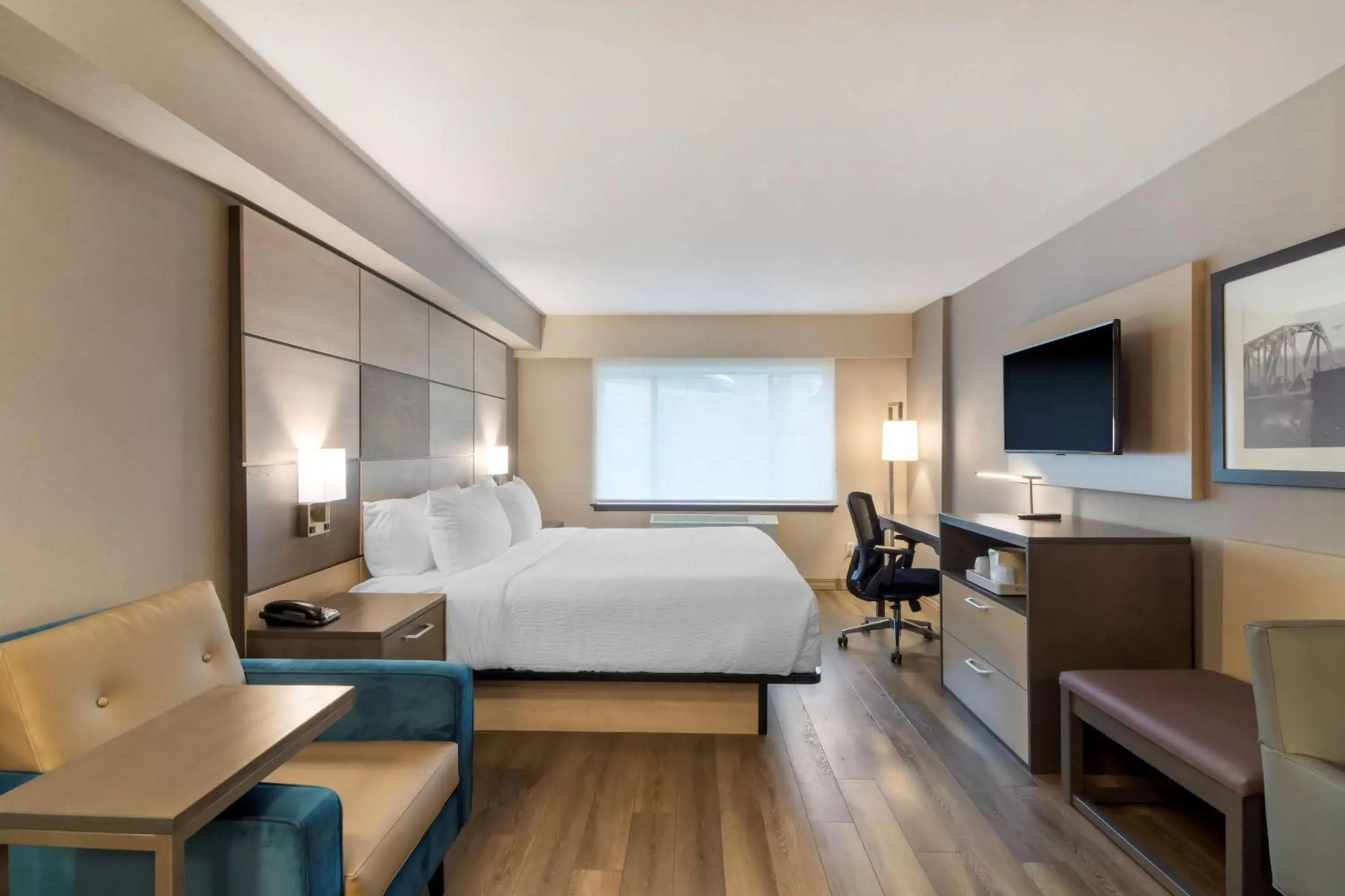 King Room with Kitchenette - Non-Smoking in Best Western Premier Aberdeen Kamloops King Room with Kitchenette - Non-Smoking in Best Western Premier Aberdeen Kamloops