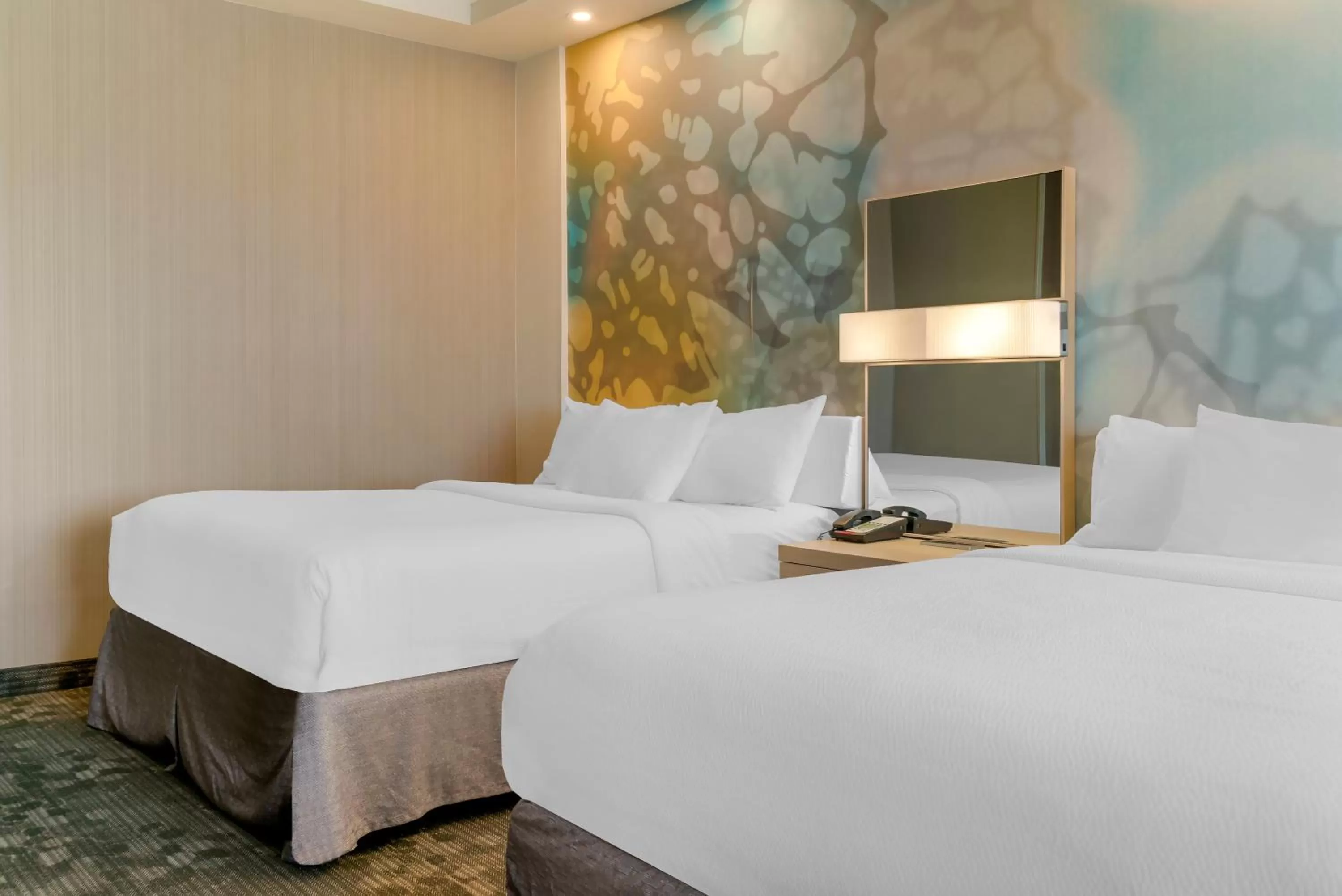 Bed in Courtyard by Marriott Toledo North