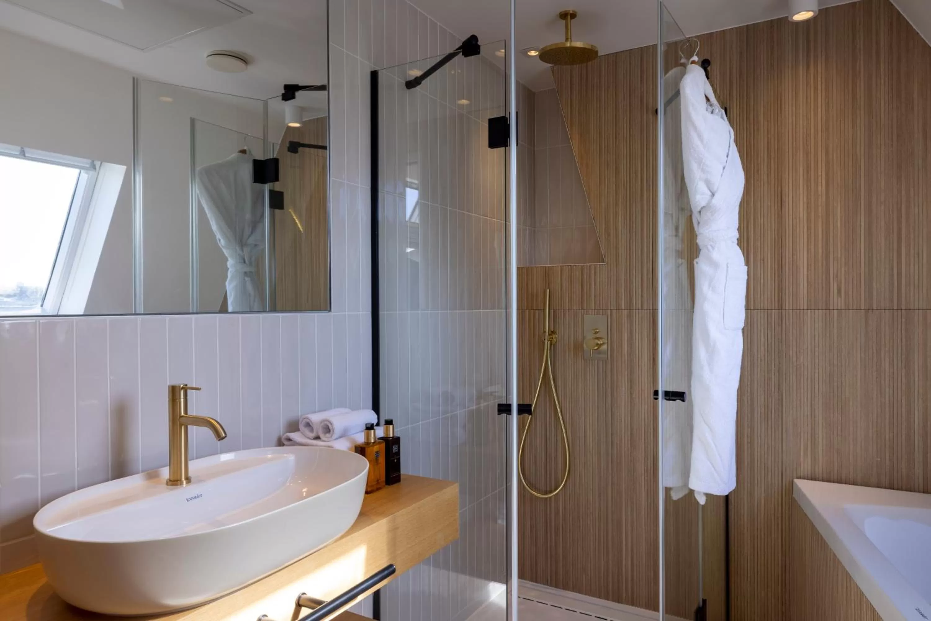 Bathroom in Hôtel Beige