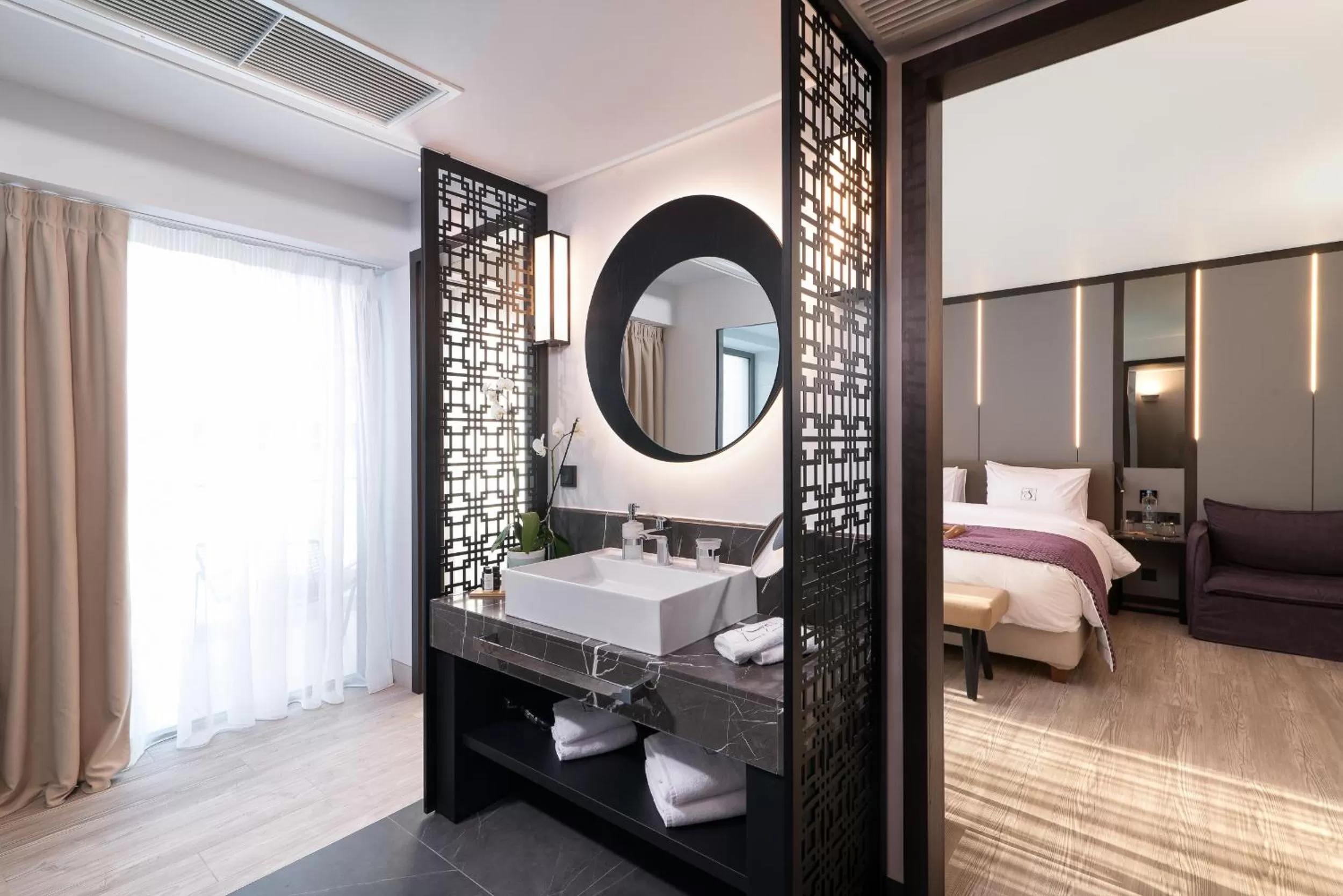 Bathroom, Bed in S Hotel Boutique Thessaloniki