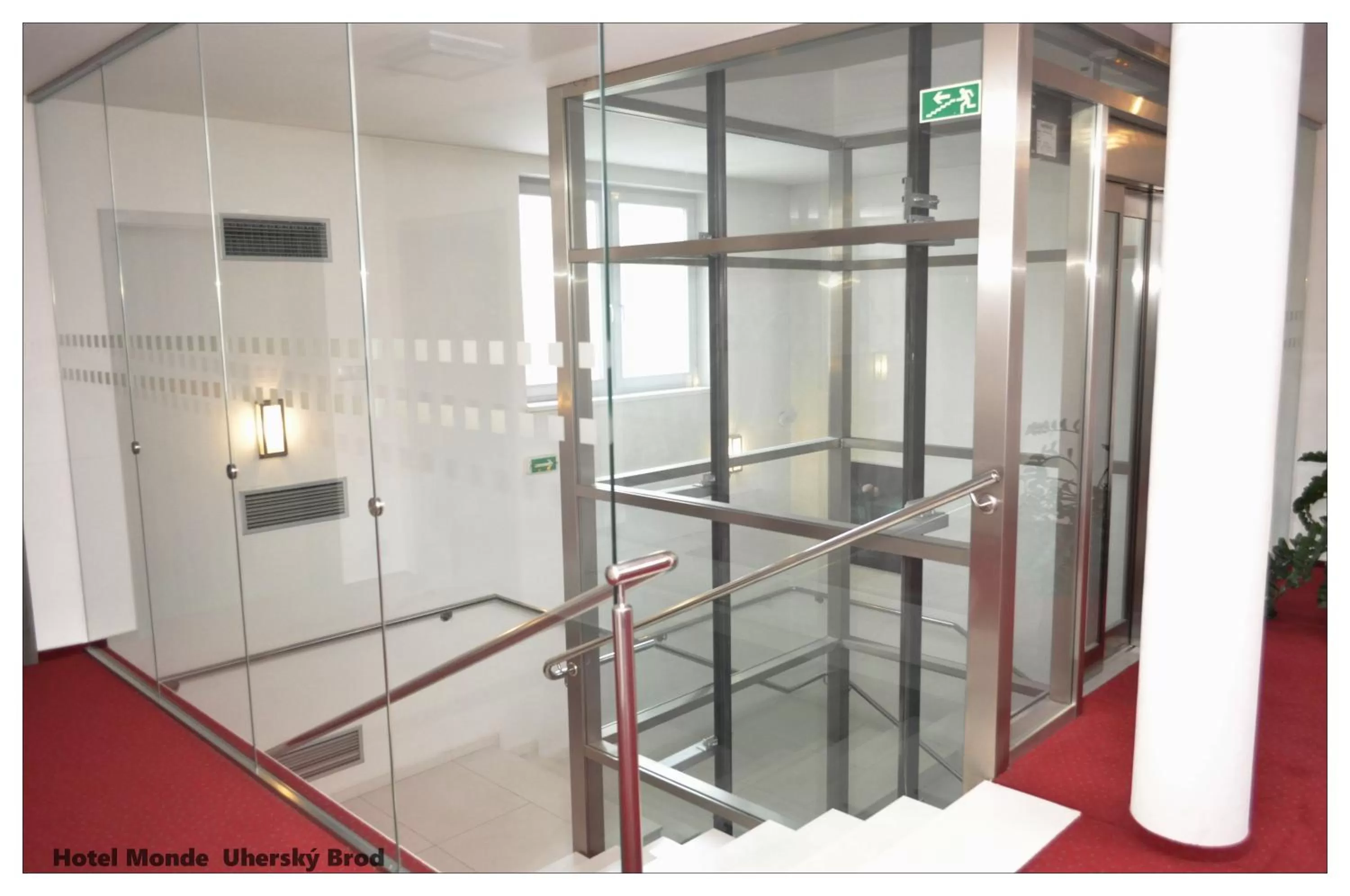 Decorative detail in Hotel Monde