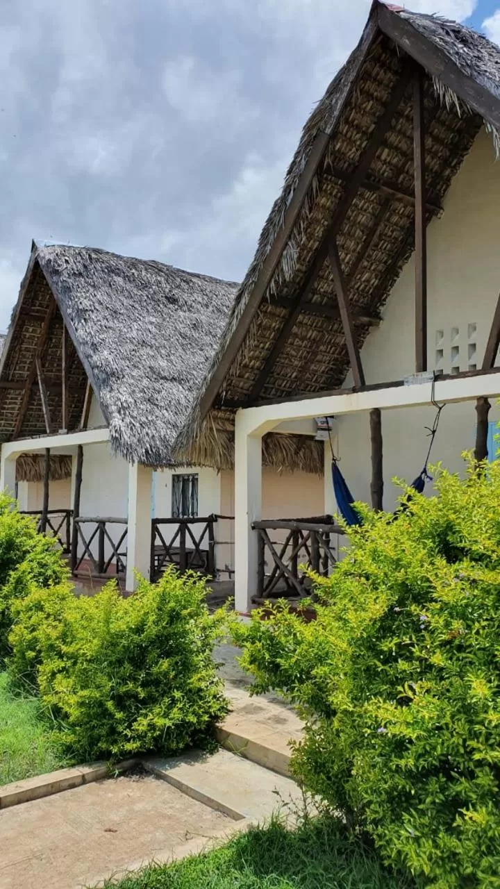 Property Building in SANJEELA-PLAGE COCO