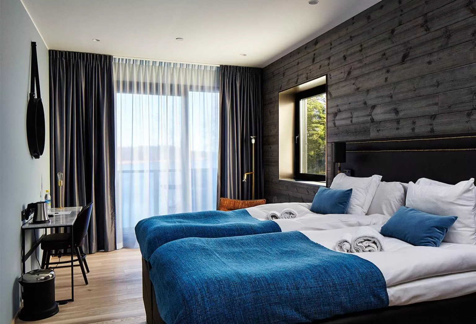 Day, Bed in Marholmen