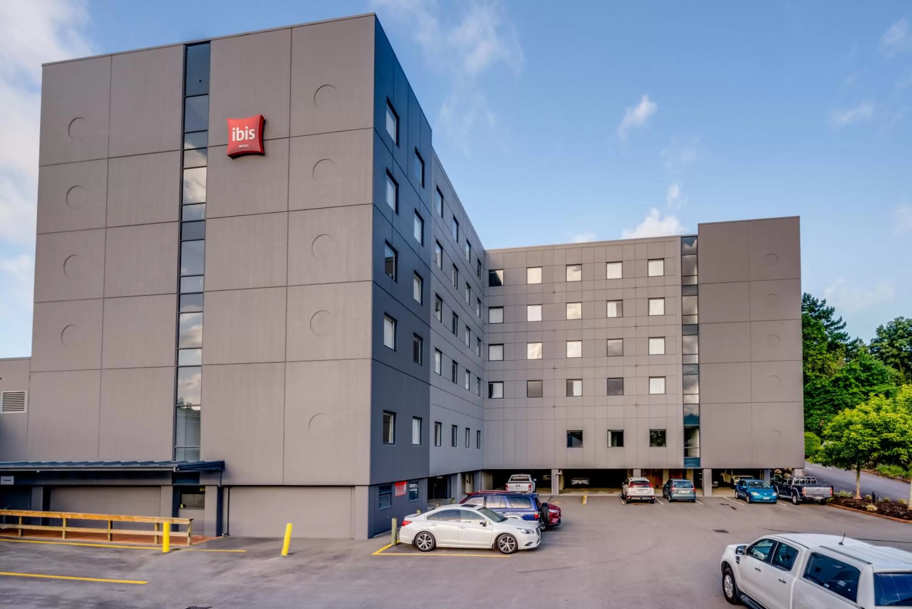 Property building in ibis Rotorua