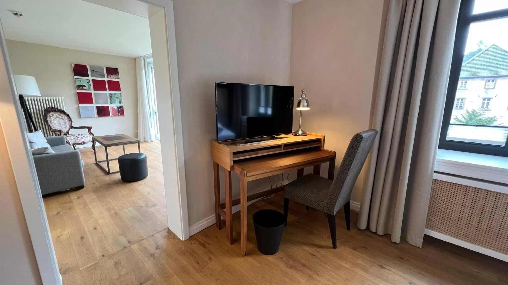 TV/Entertainment Center in Kloster Steinfeld Gästehaus