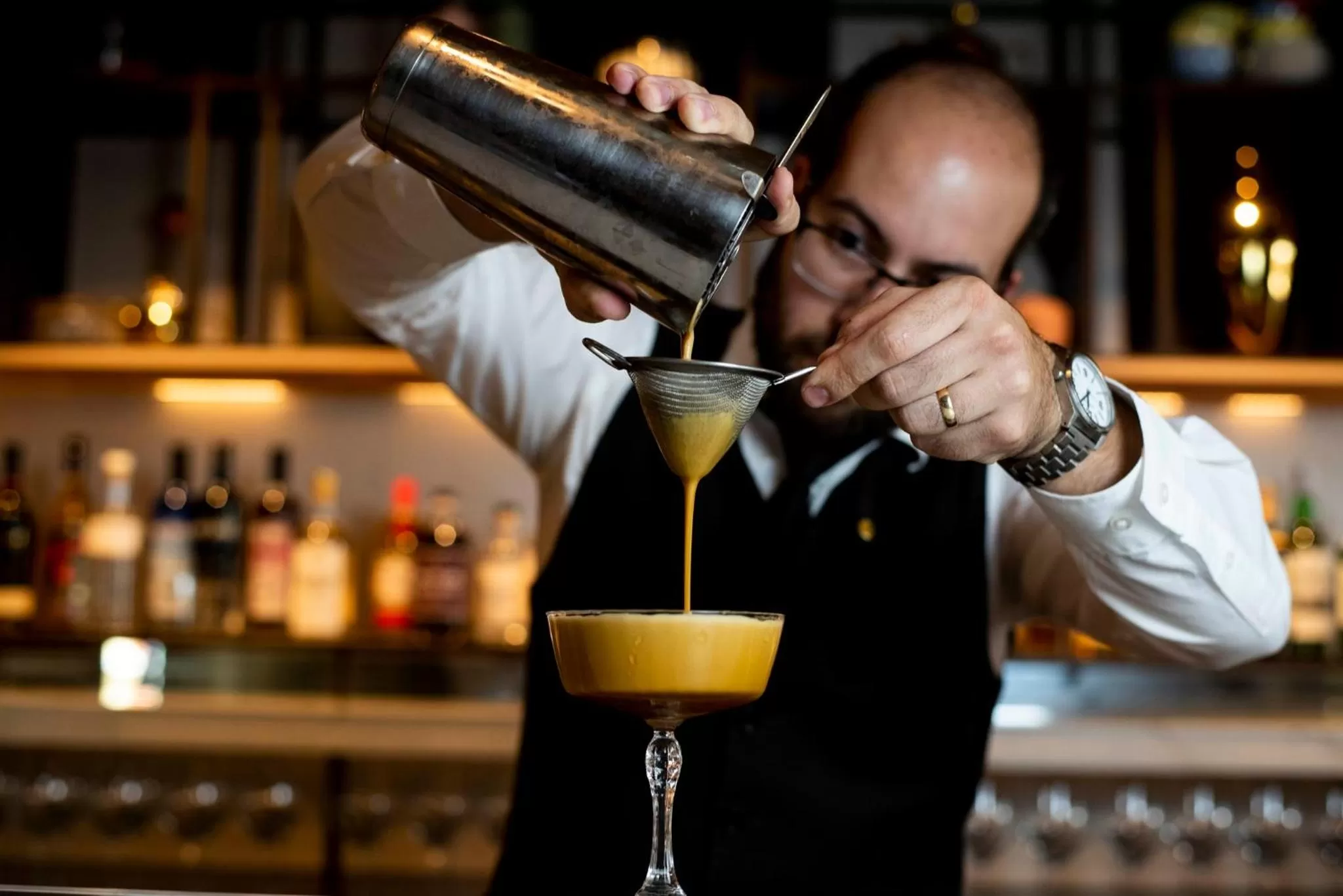 Lounge or bar in InterContinental Perth City Centre by IHG