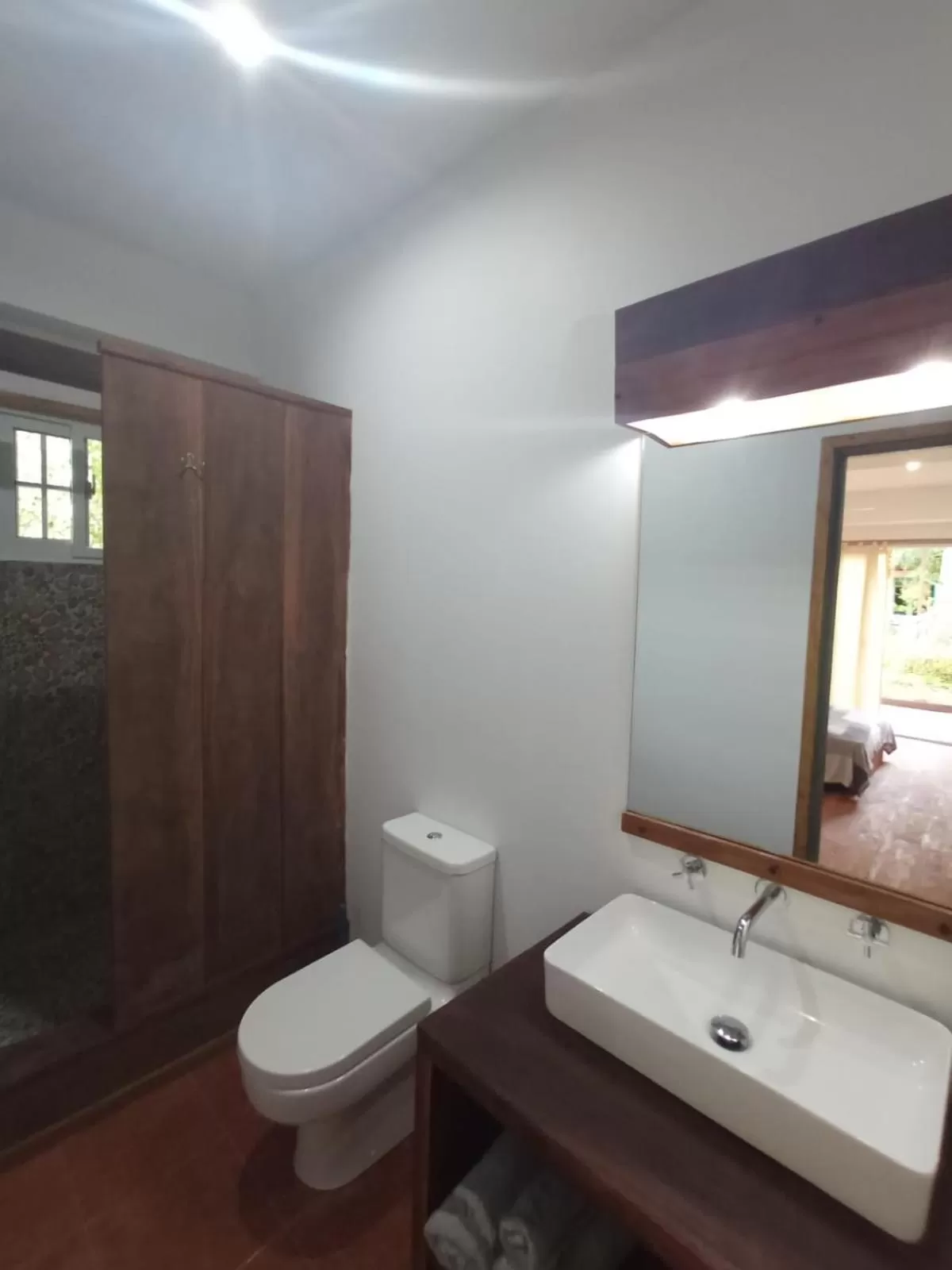 Bathroom in La Luciernaga Big Creek