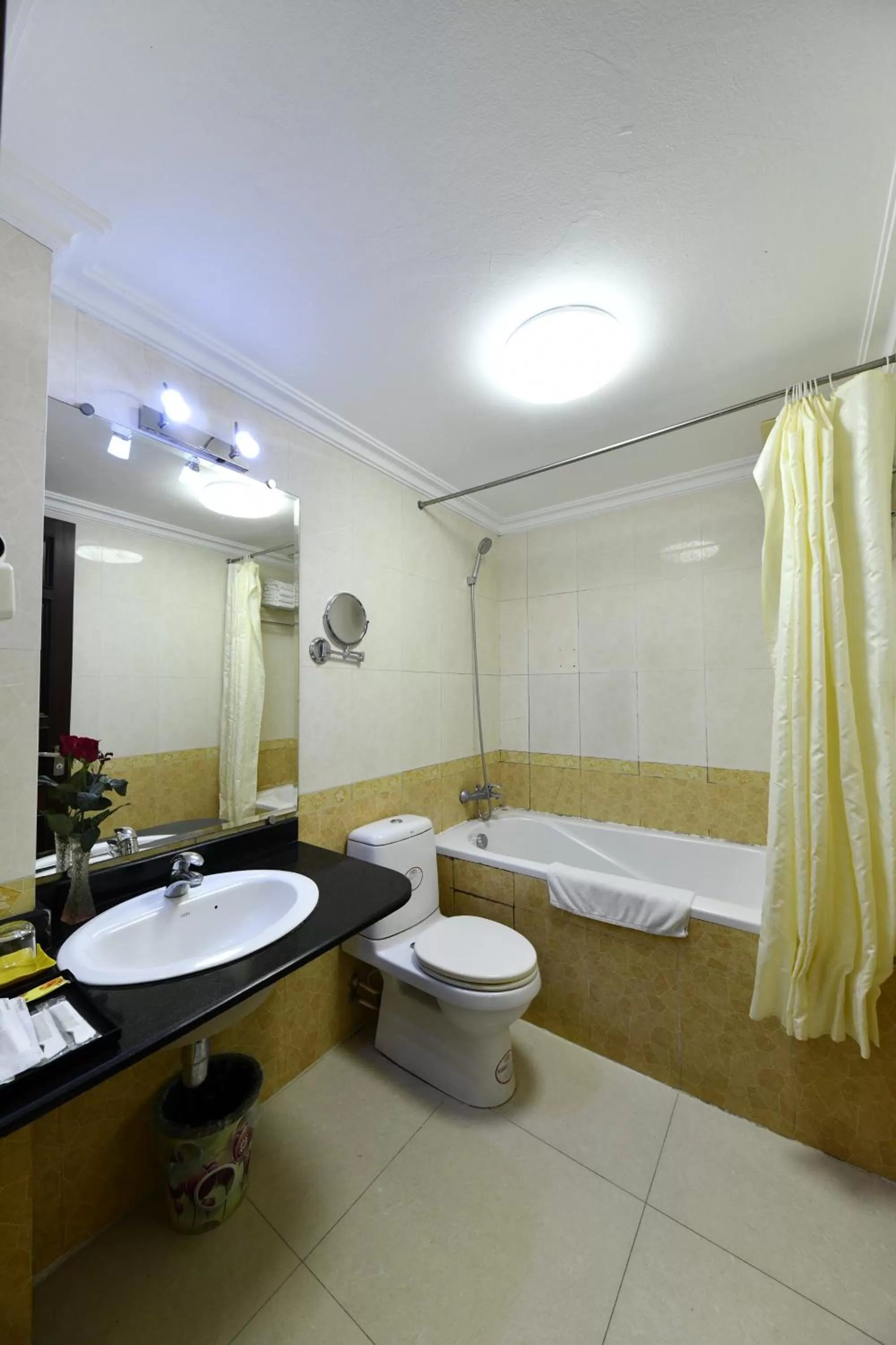 Bath in Phoenix Legend Hotel Hanoi