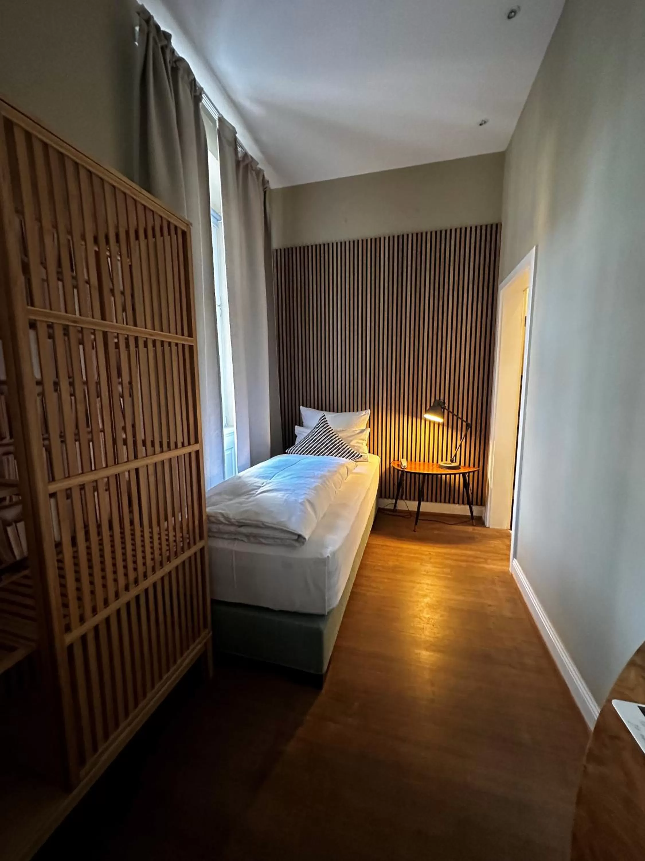 Bed in Hotel Zur Alten Brücke