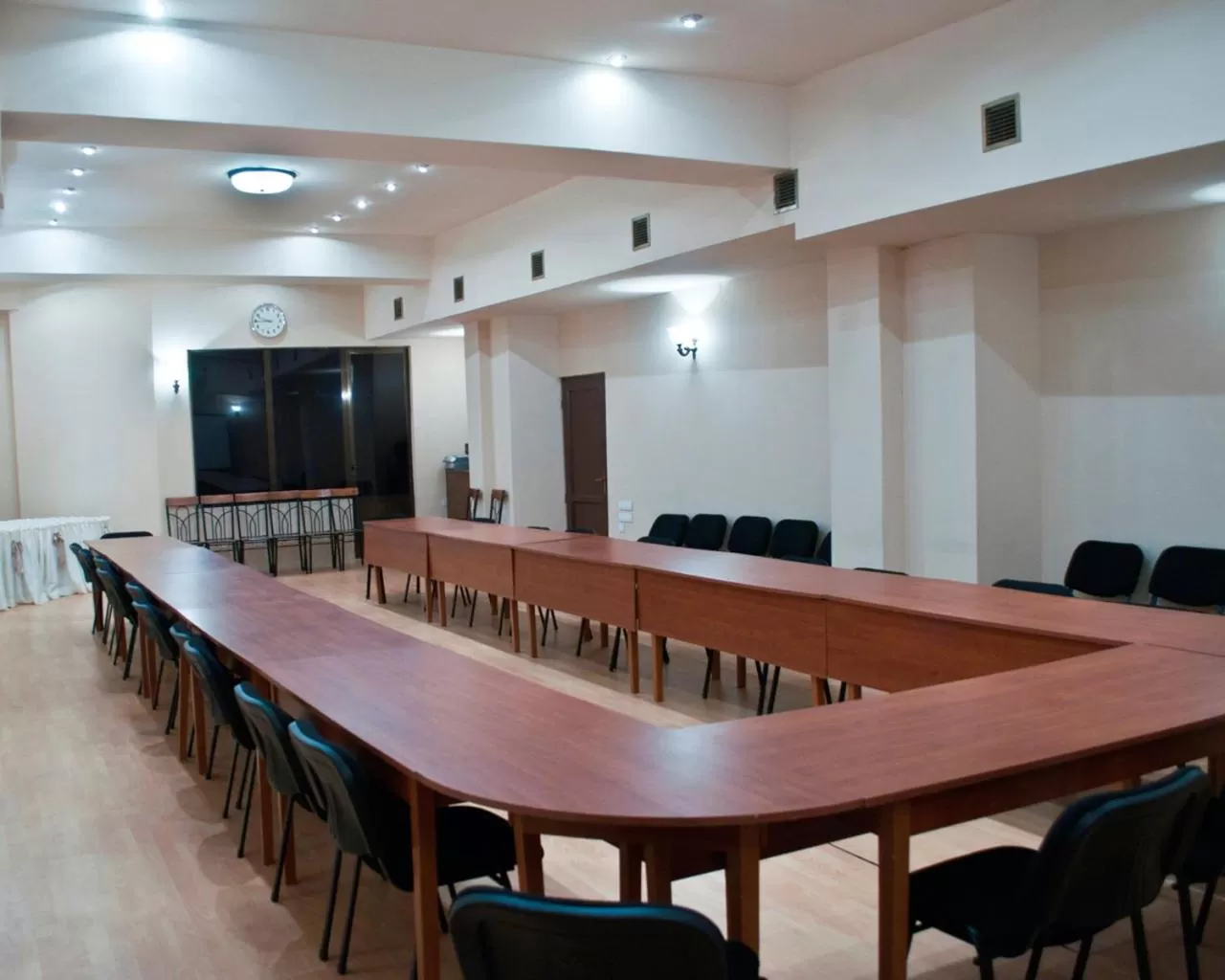 Business facilities in Hotel Diplomat