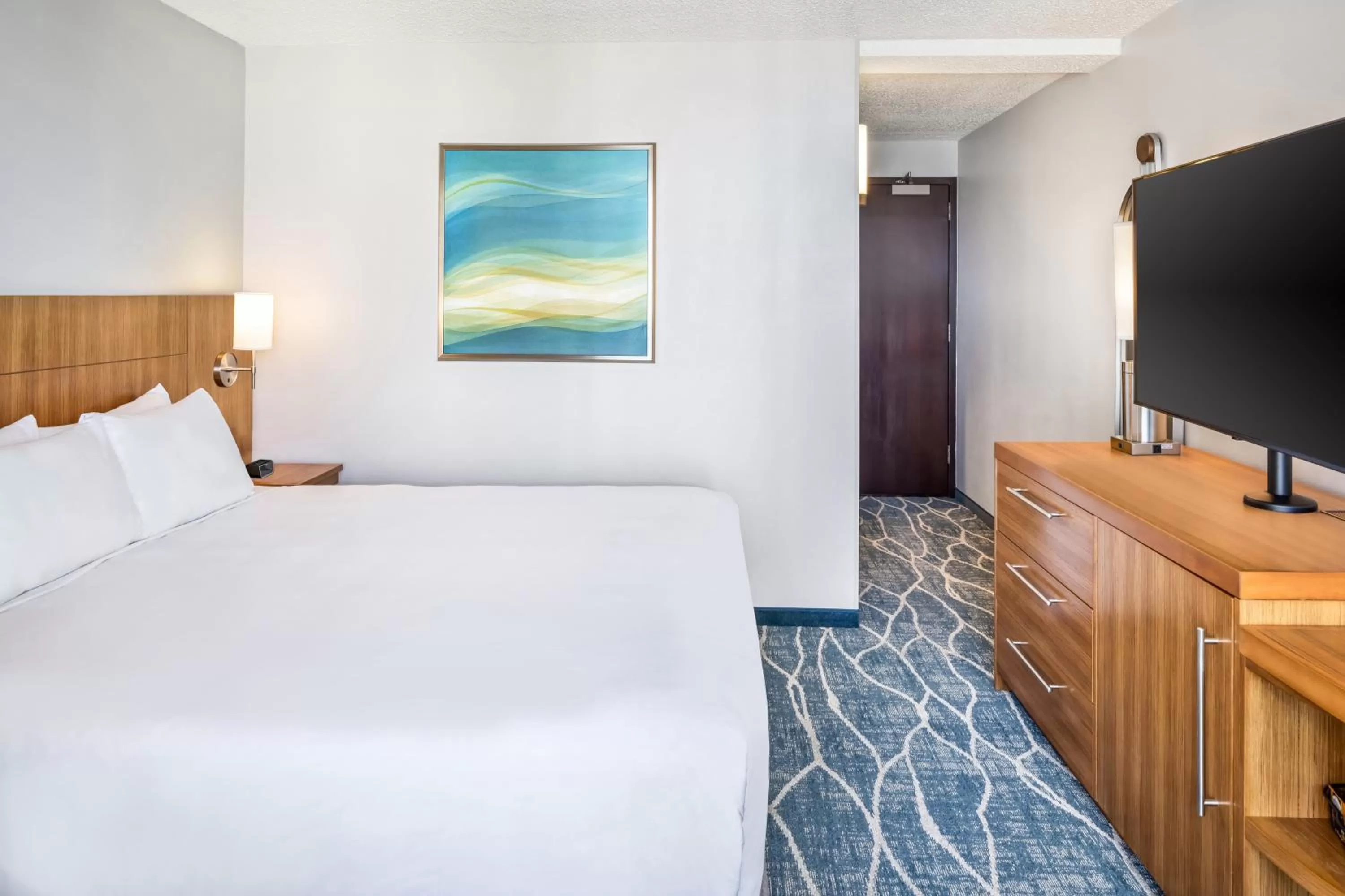 Bedroom, Bed in Hyatt Place Waikiki Beach