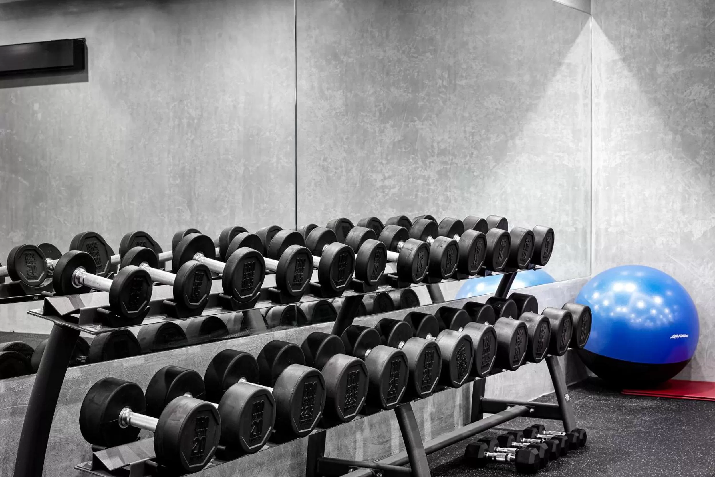 Fitness centre/facilities in Crowne Plaza Sydney Burwood by IHG