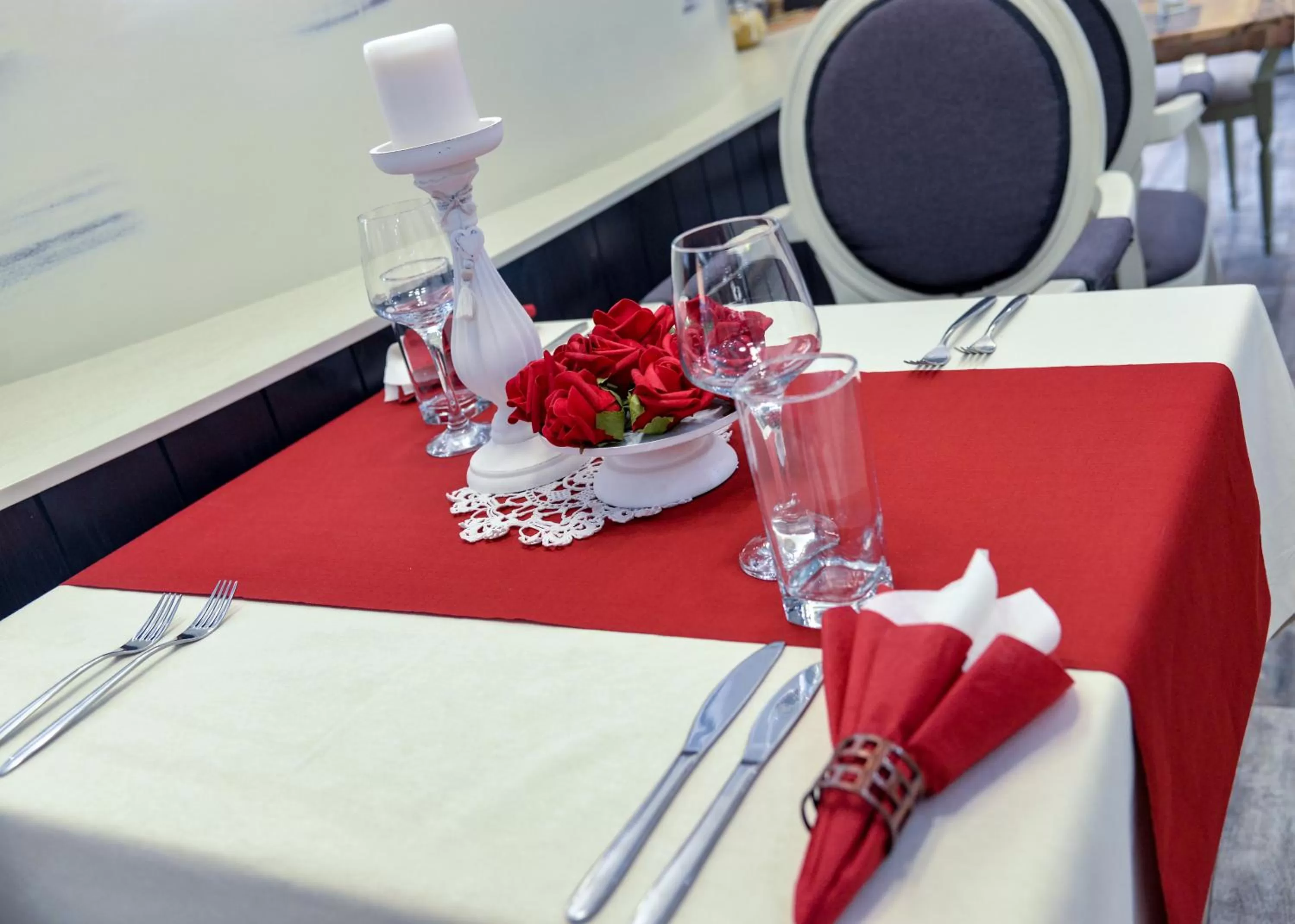 Restaurant/Places to Eat in Hotel Nove