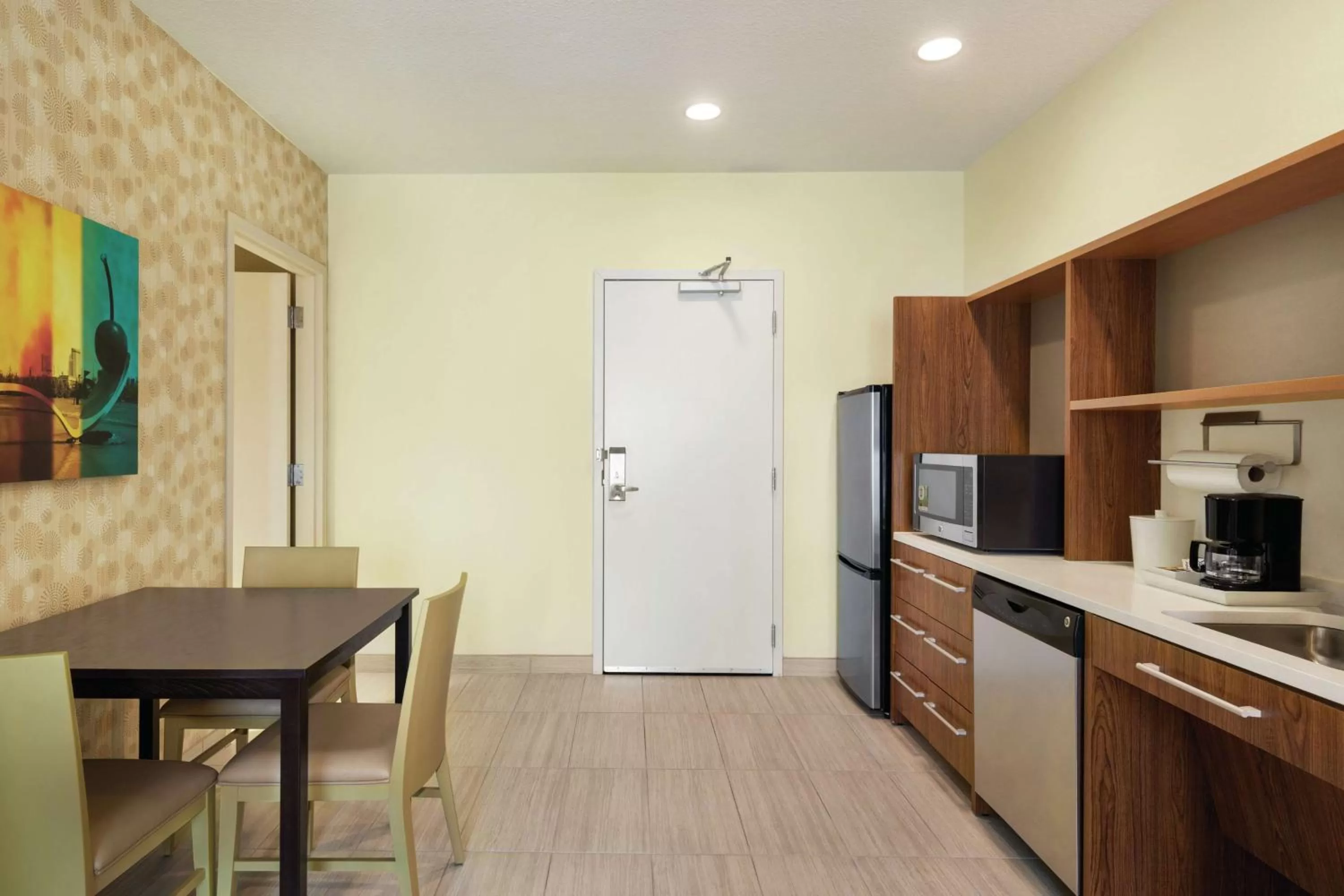 Kitchen or kitchenette in Home2 Suites by Hilton Minneapolis Bloomington
