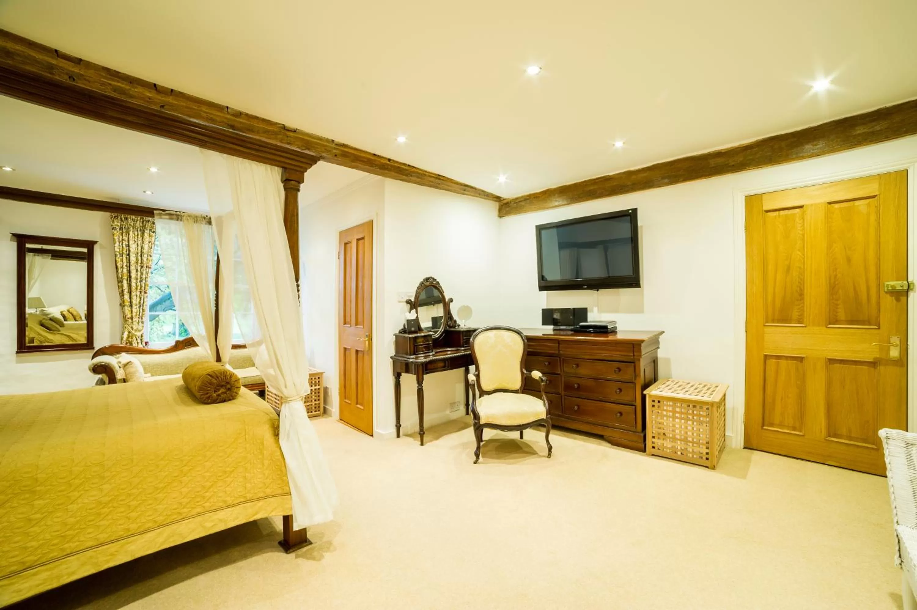 Bed in Molland Manor House Bed & Breakfast