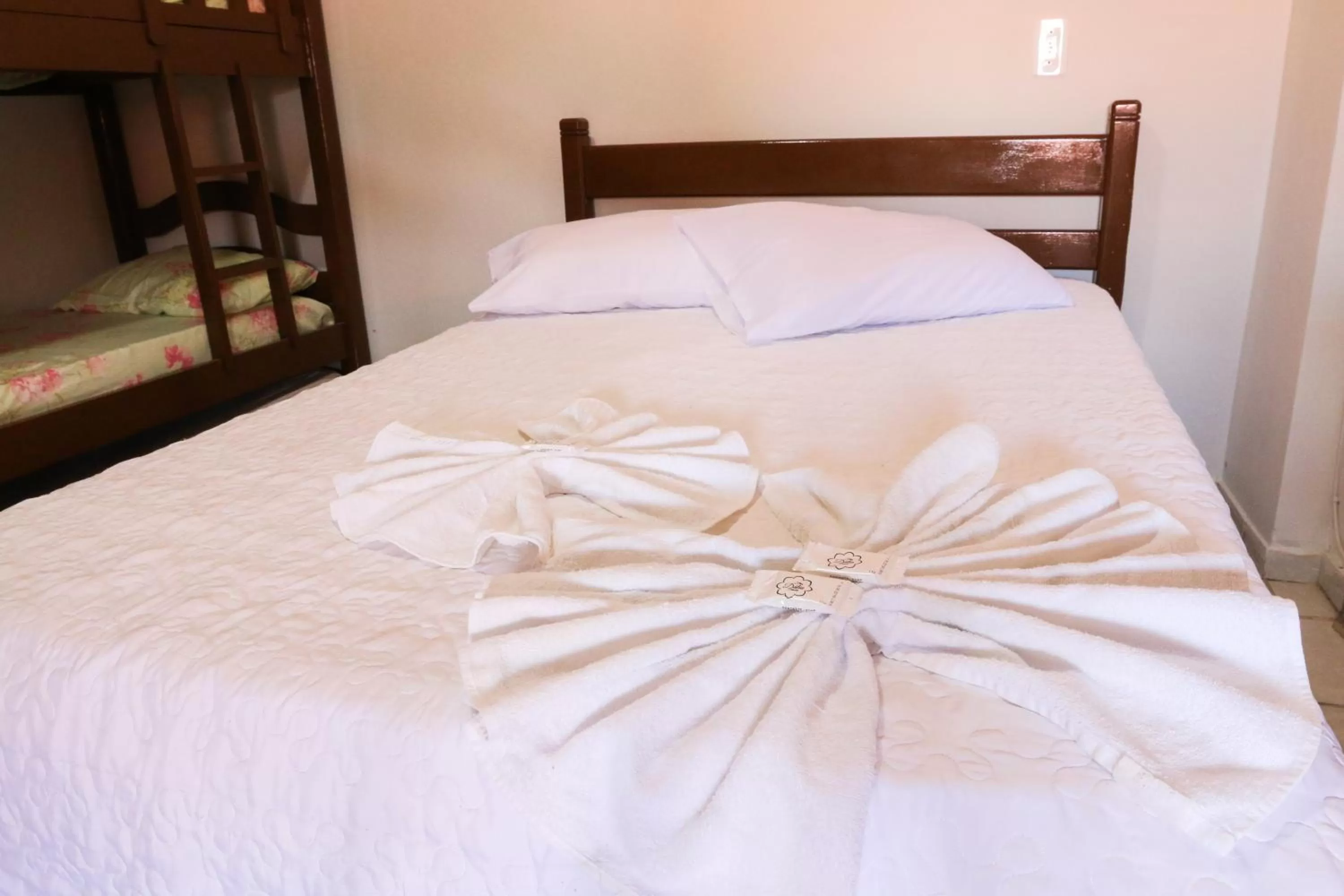 Bedroom, Bed in Pousada Flor Dália