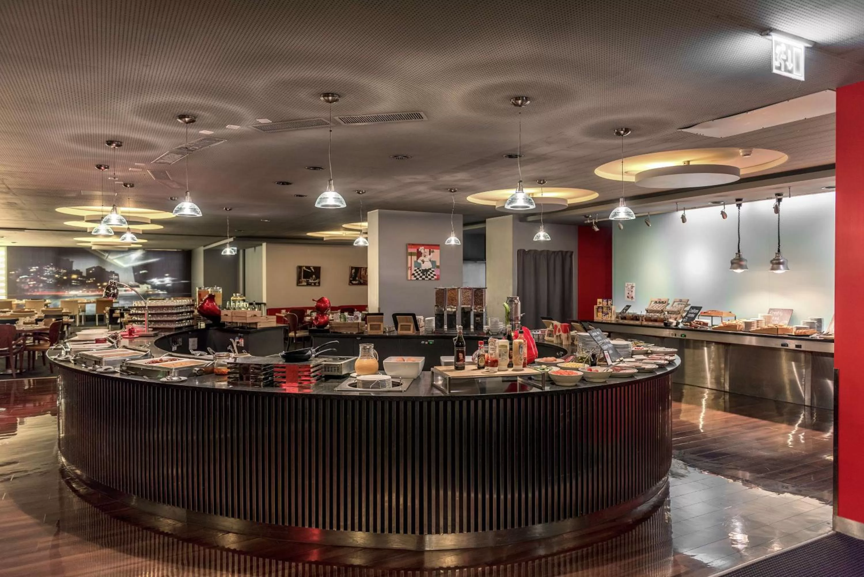 Restaurant/places to eat in Hilton Geneva Hotel and Conference Centre