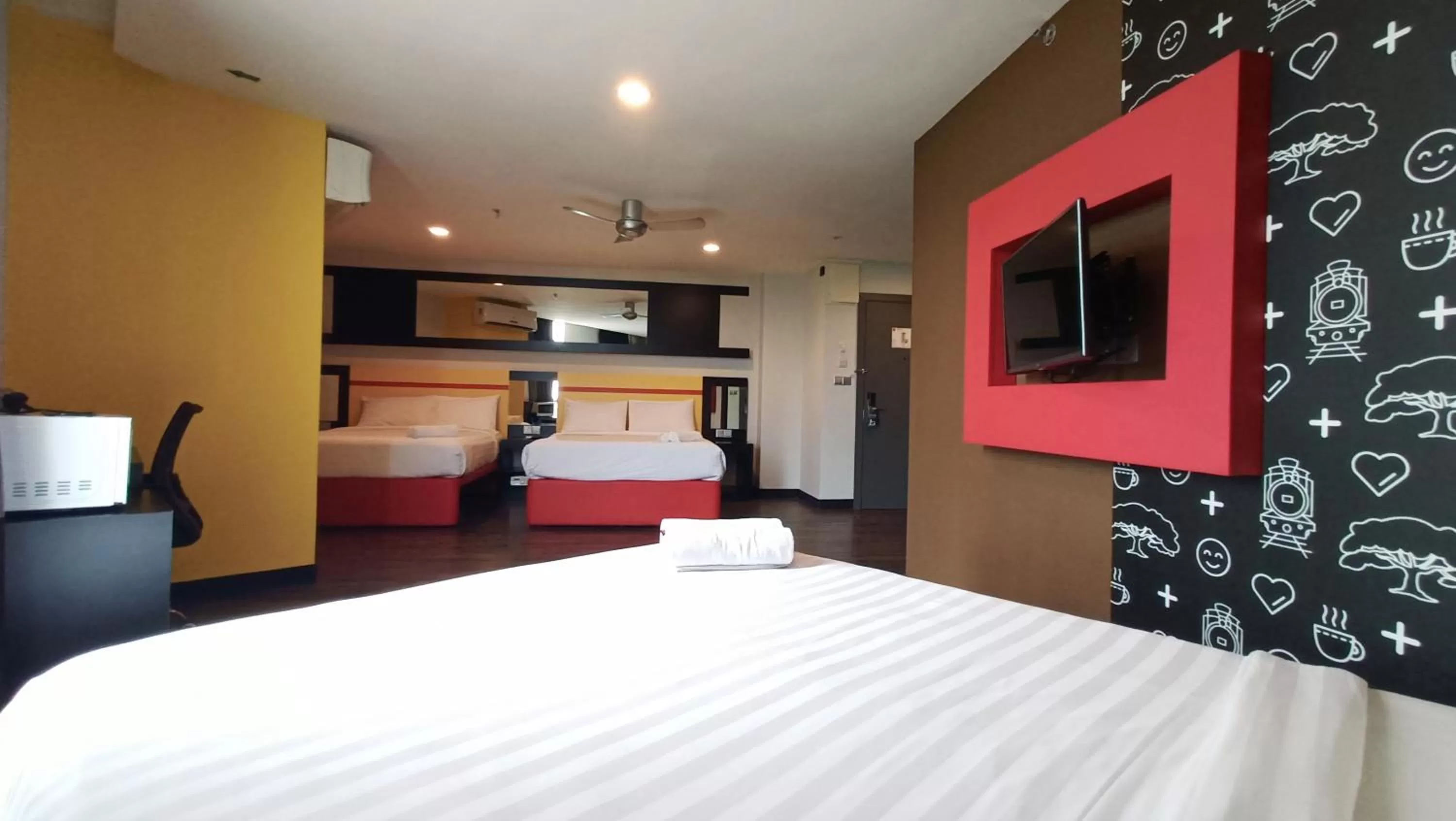 Photo of the whole room, Bed in Sense Hotel Taiping