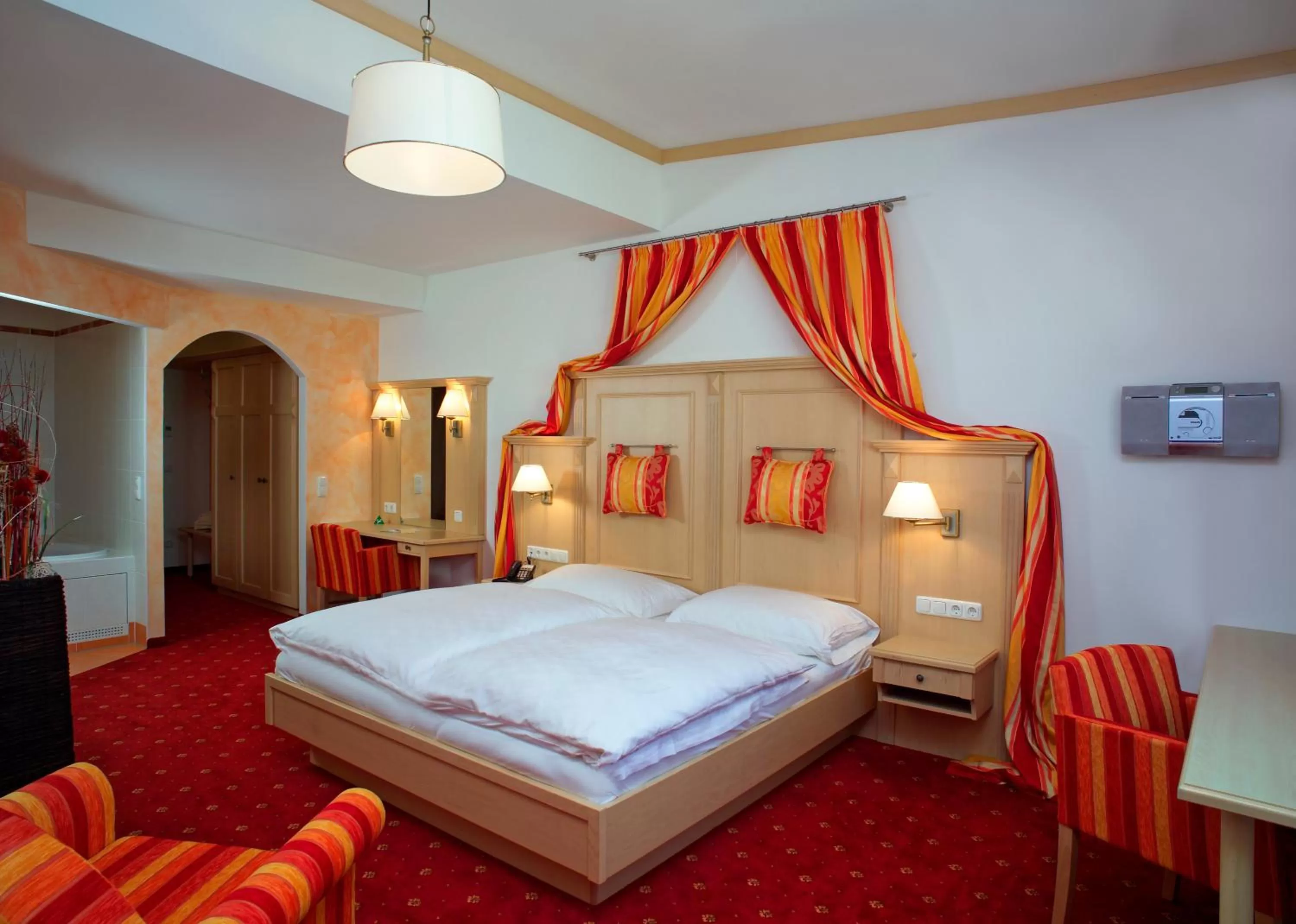 Photo of the whole room, Bed in Hotel Restaurant Wallner I contactless check-in