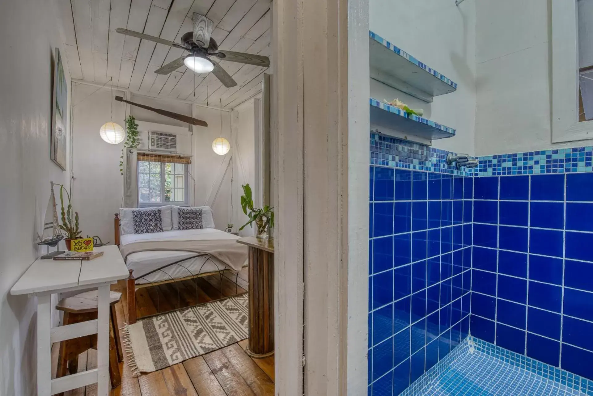 Double Room in Saigon Bay Bed & Breakfast Double Room in Saigon Bay Bed & Breakfast