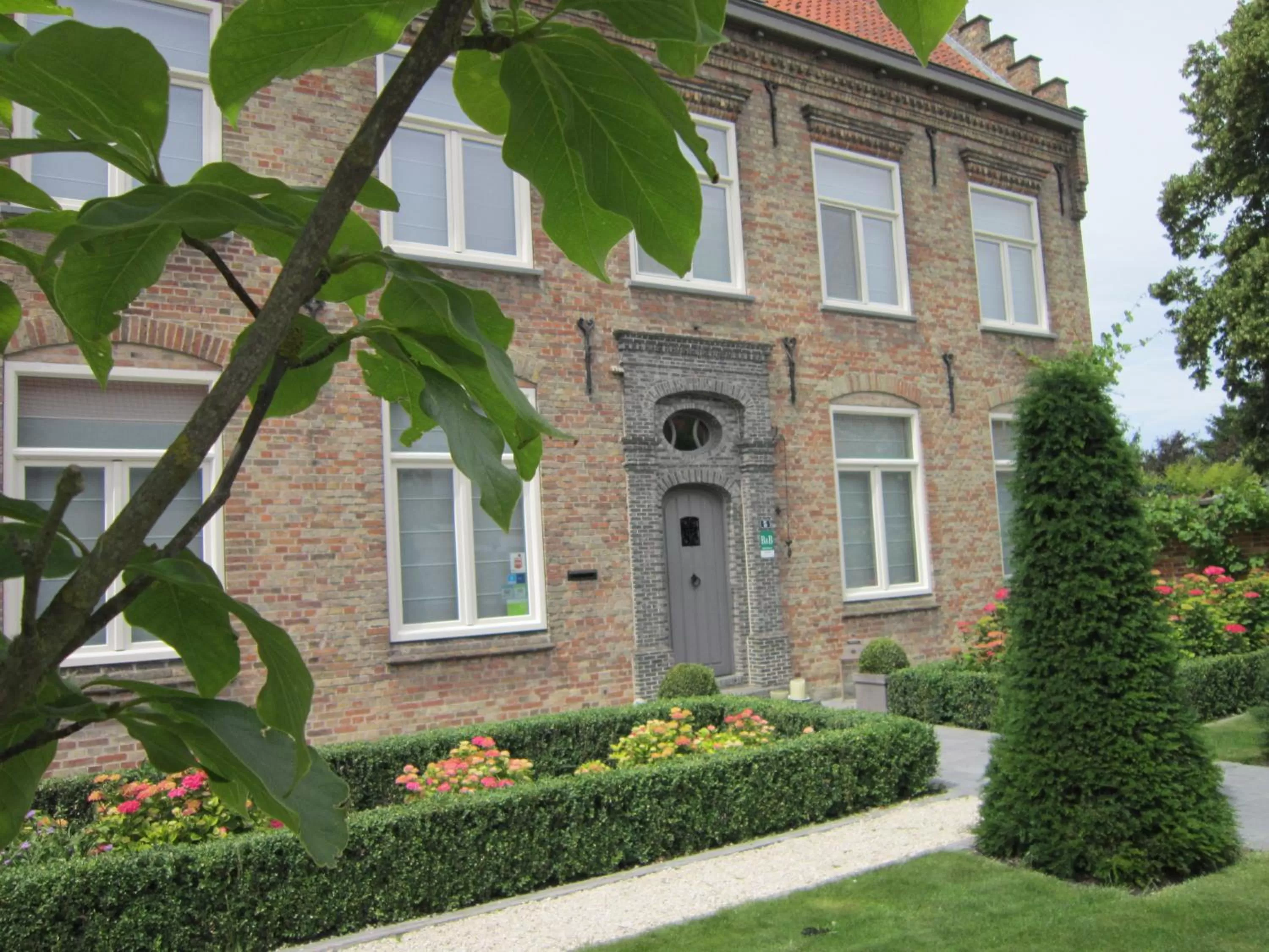 Property Building in B&B Pastorie van Merkem