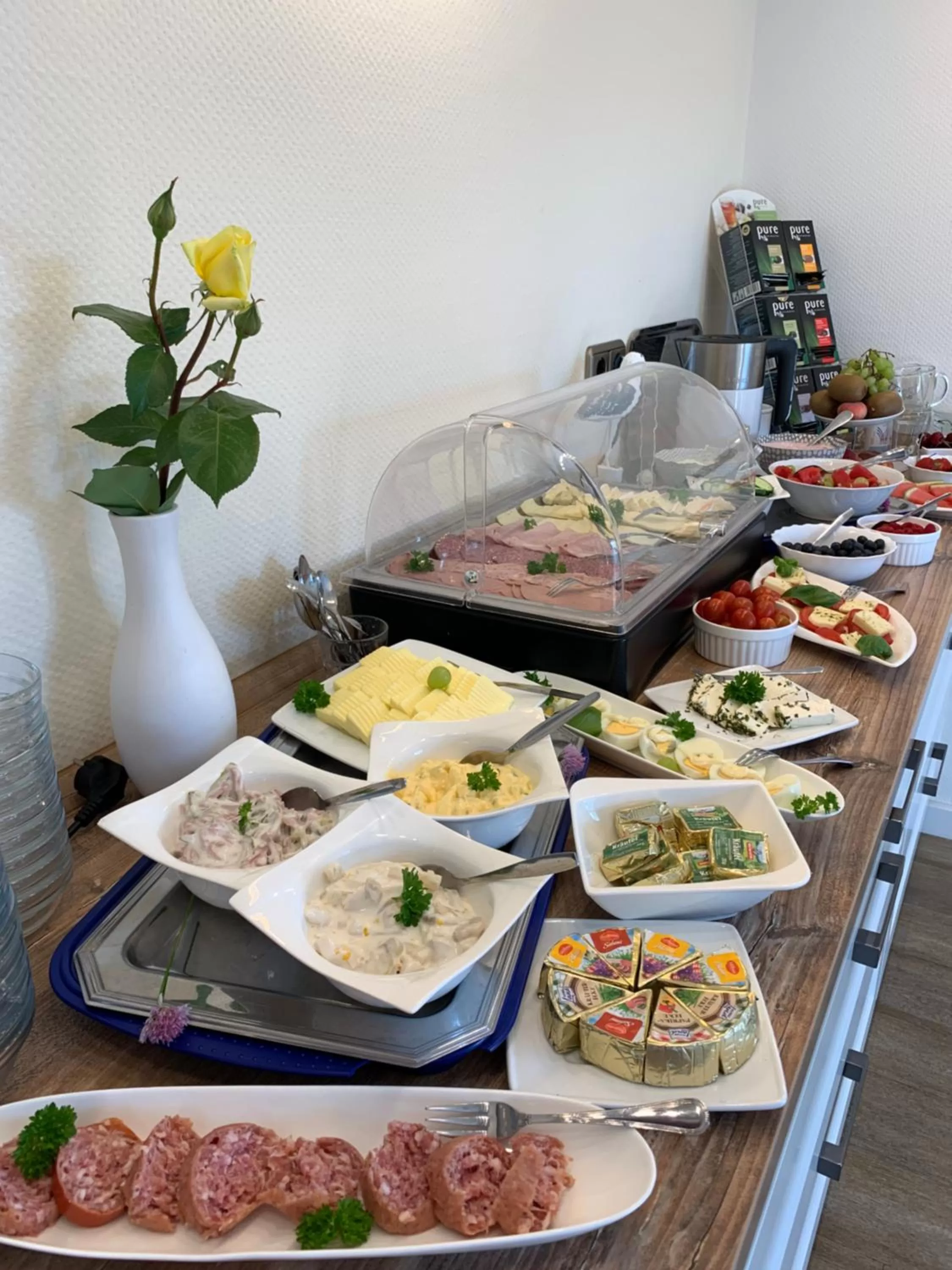 Buffet breakfast in Mare Balticum