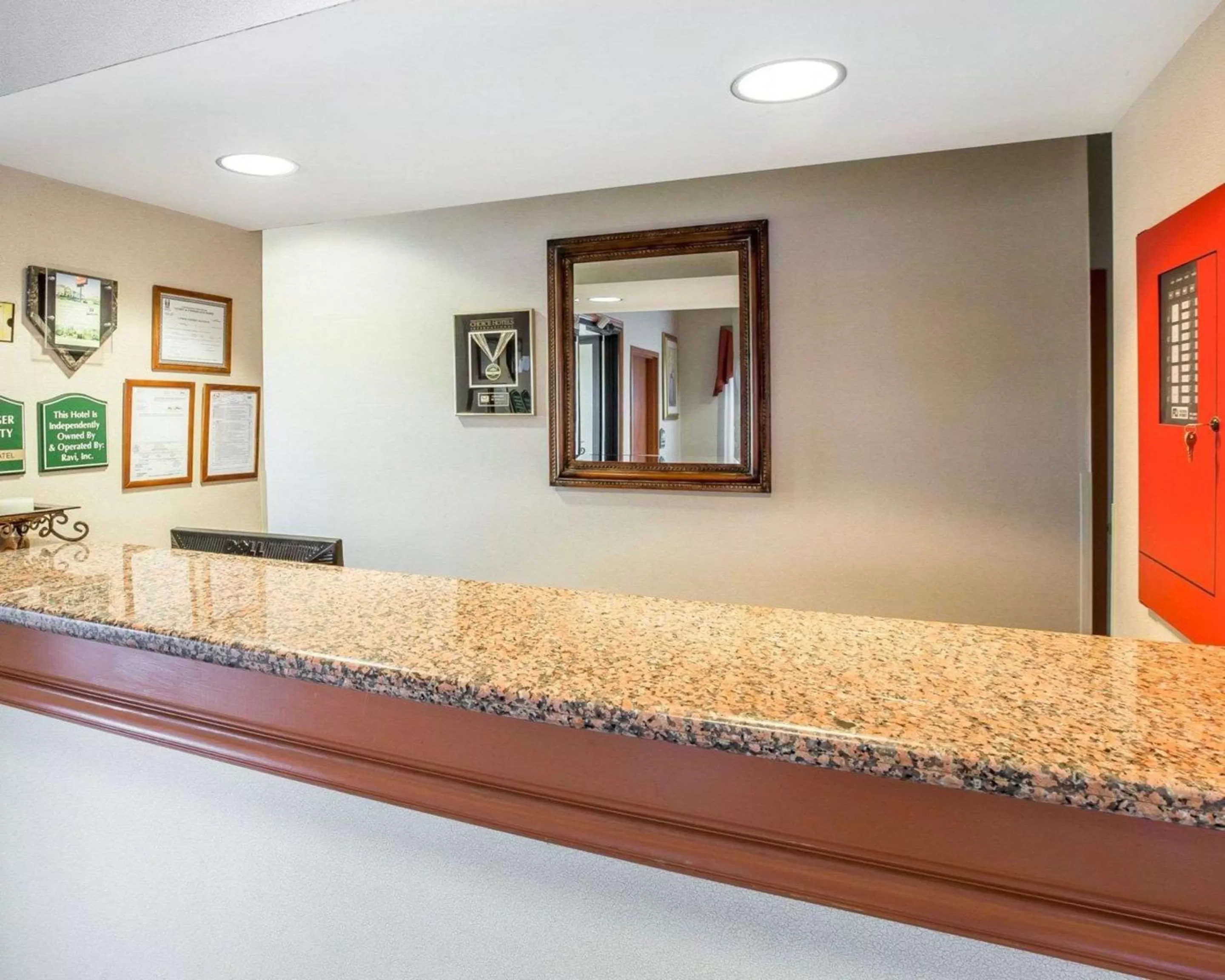 Lobby or reception in Econo Lodge Brunswick Travel Center