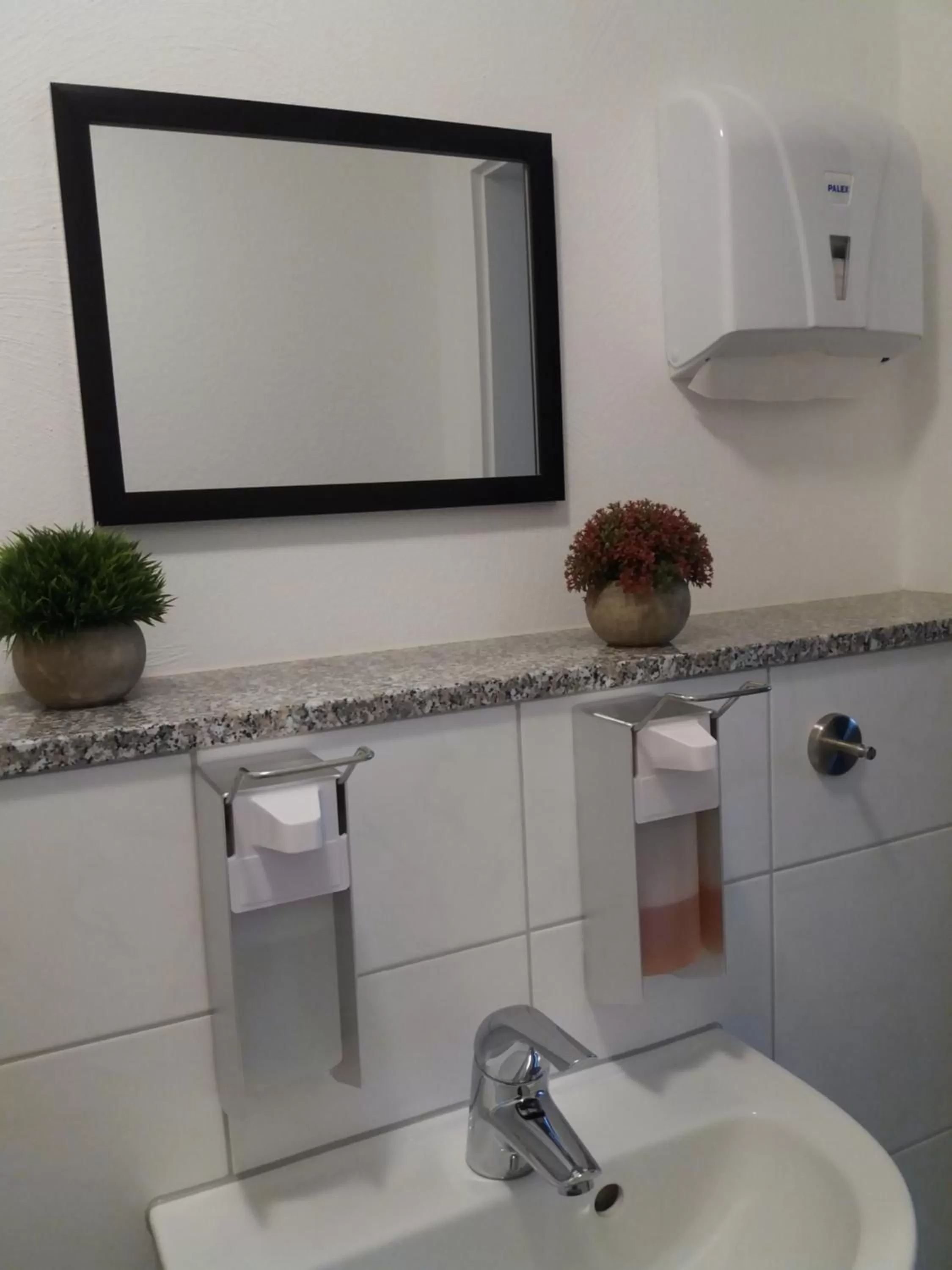 Decorative detail, Bathroom in Gästehaus Am Hochsimmer