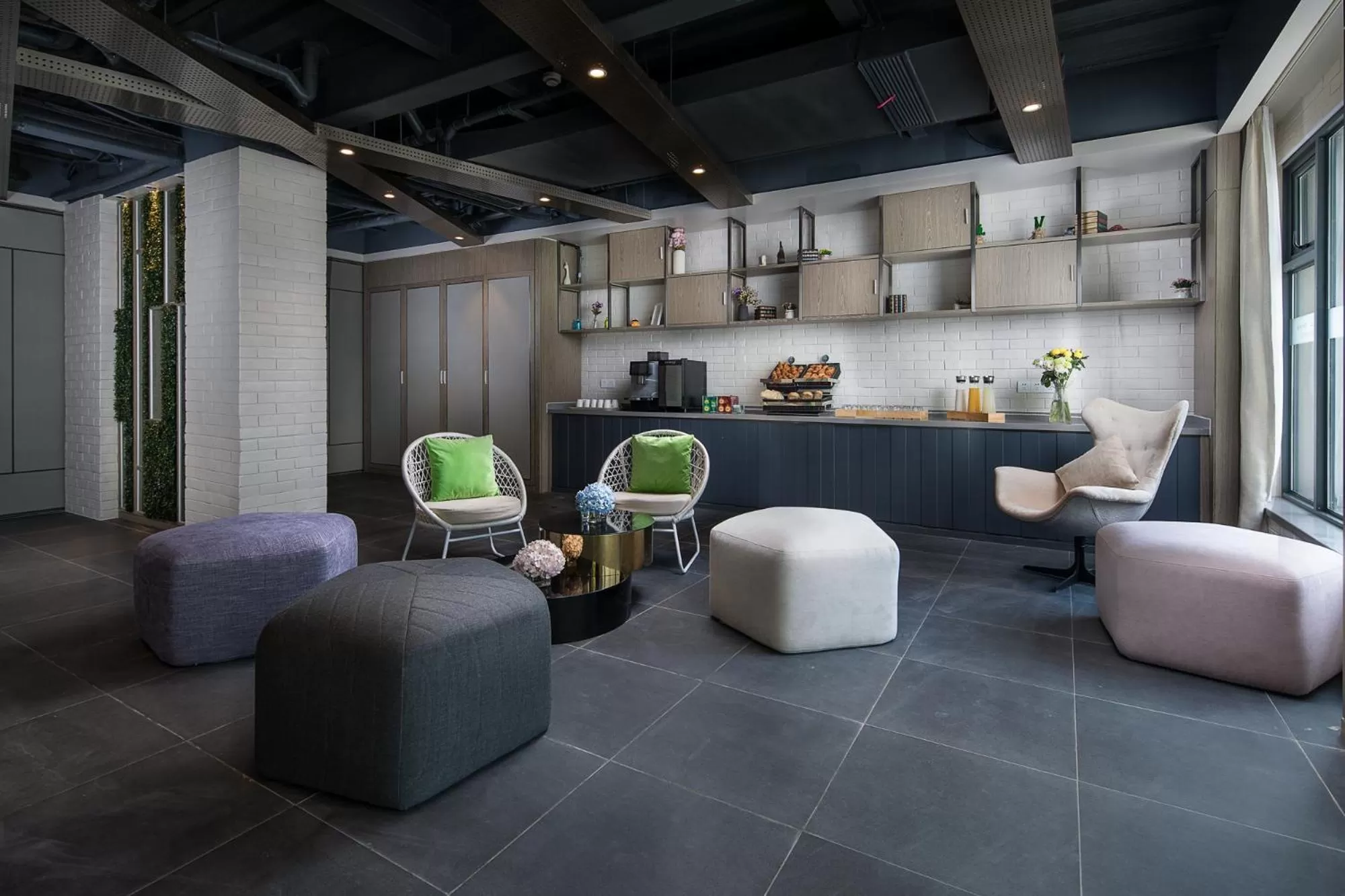 Meeting/conference room in Campanile Hotel - Shanghai Jing'an Temple