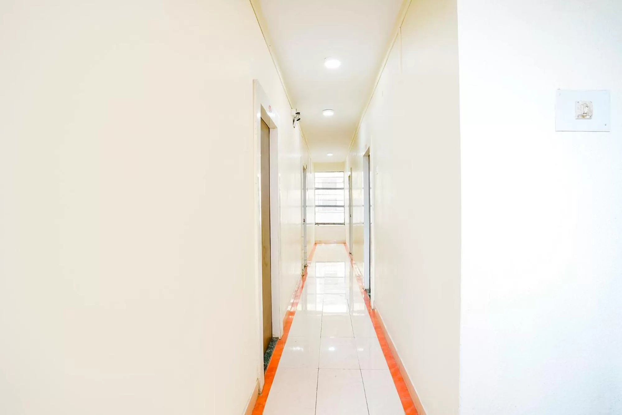 Lobby or reception in FabExpress Sai Vyankatesh