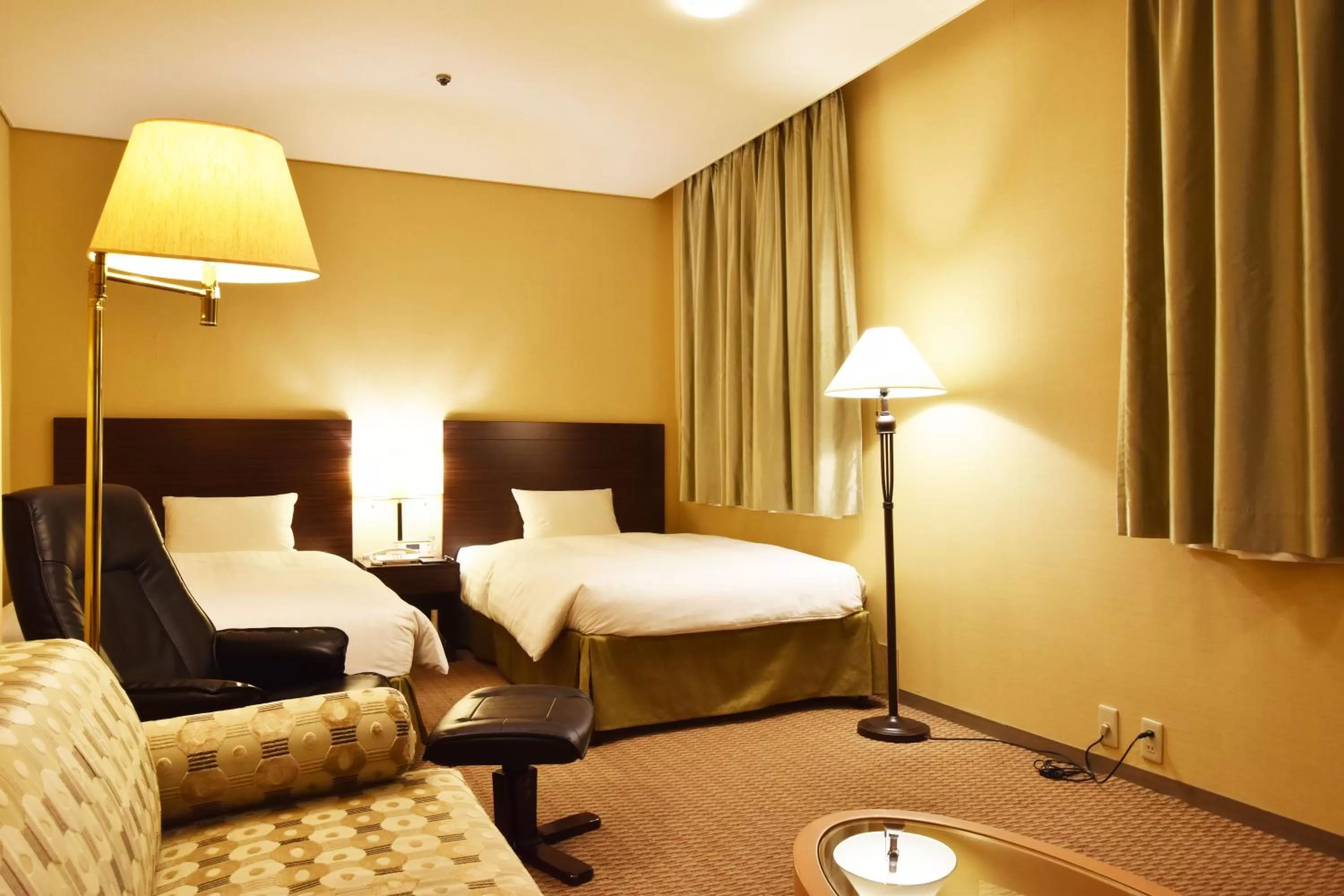 Photo of the whole room, Bed in Hotel Nikko Tsukuba