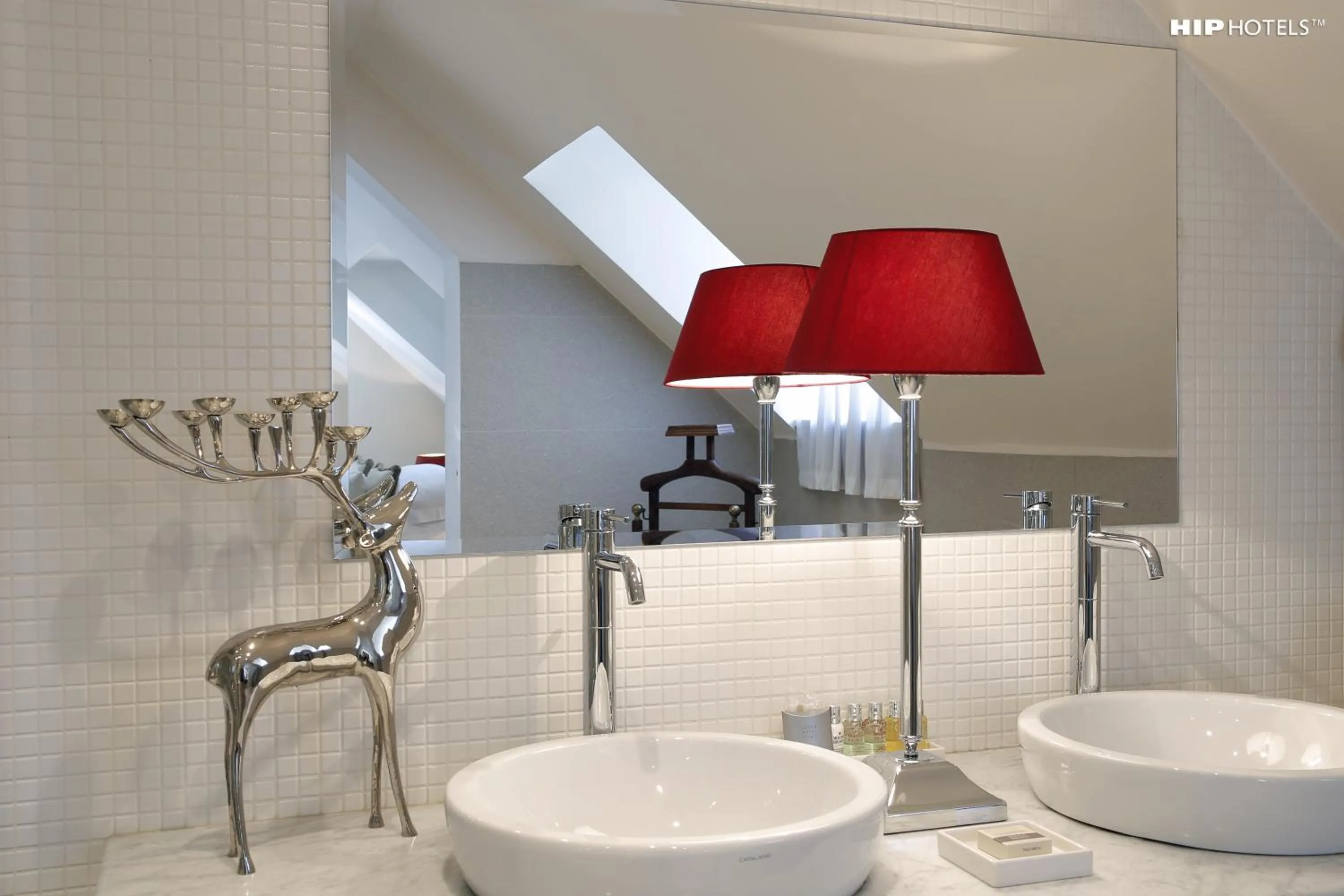 Bathroom in Lesar Hotel Angel - Member of Hip Hotels