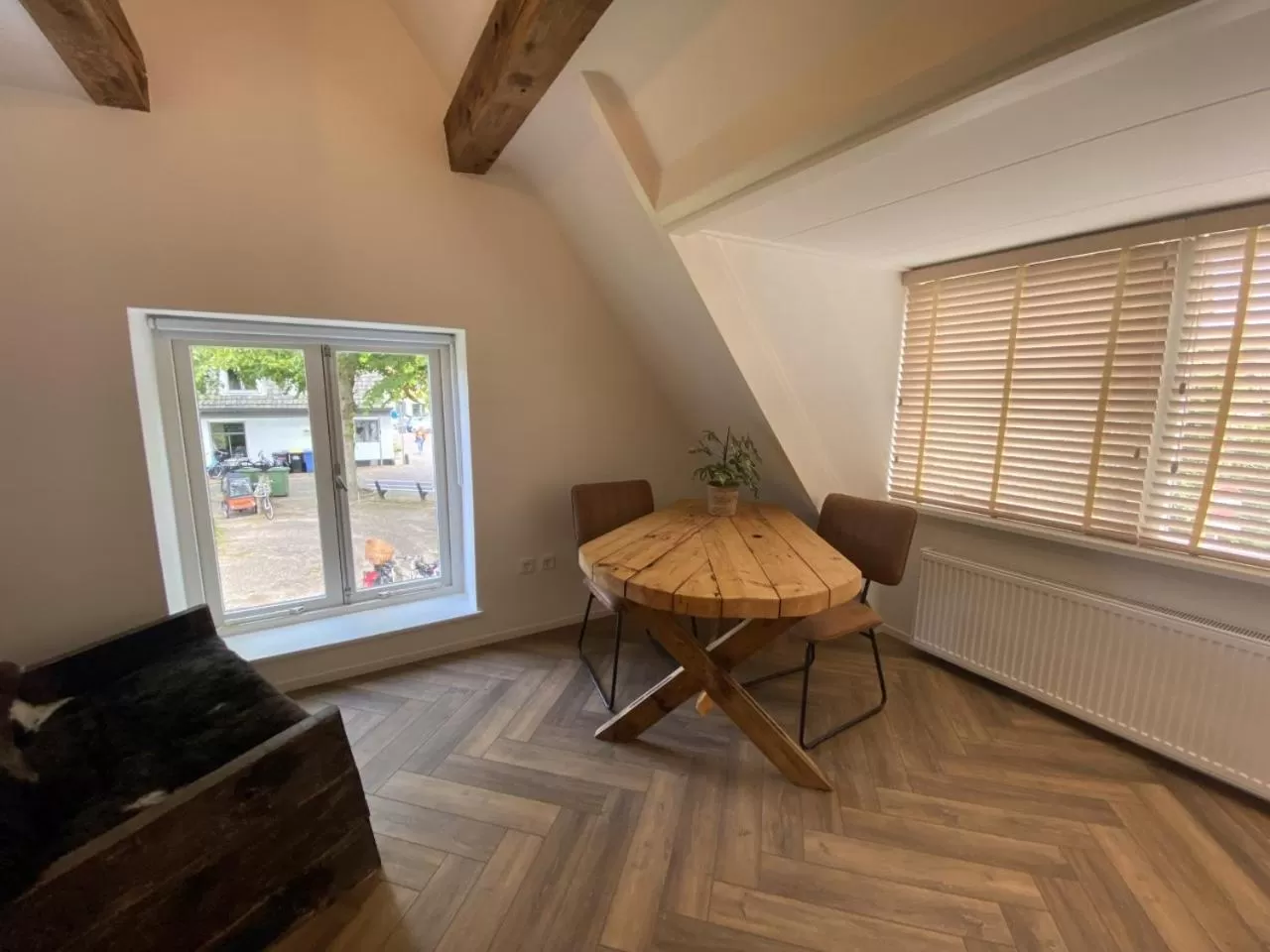 Dining Area in So Hum