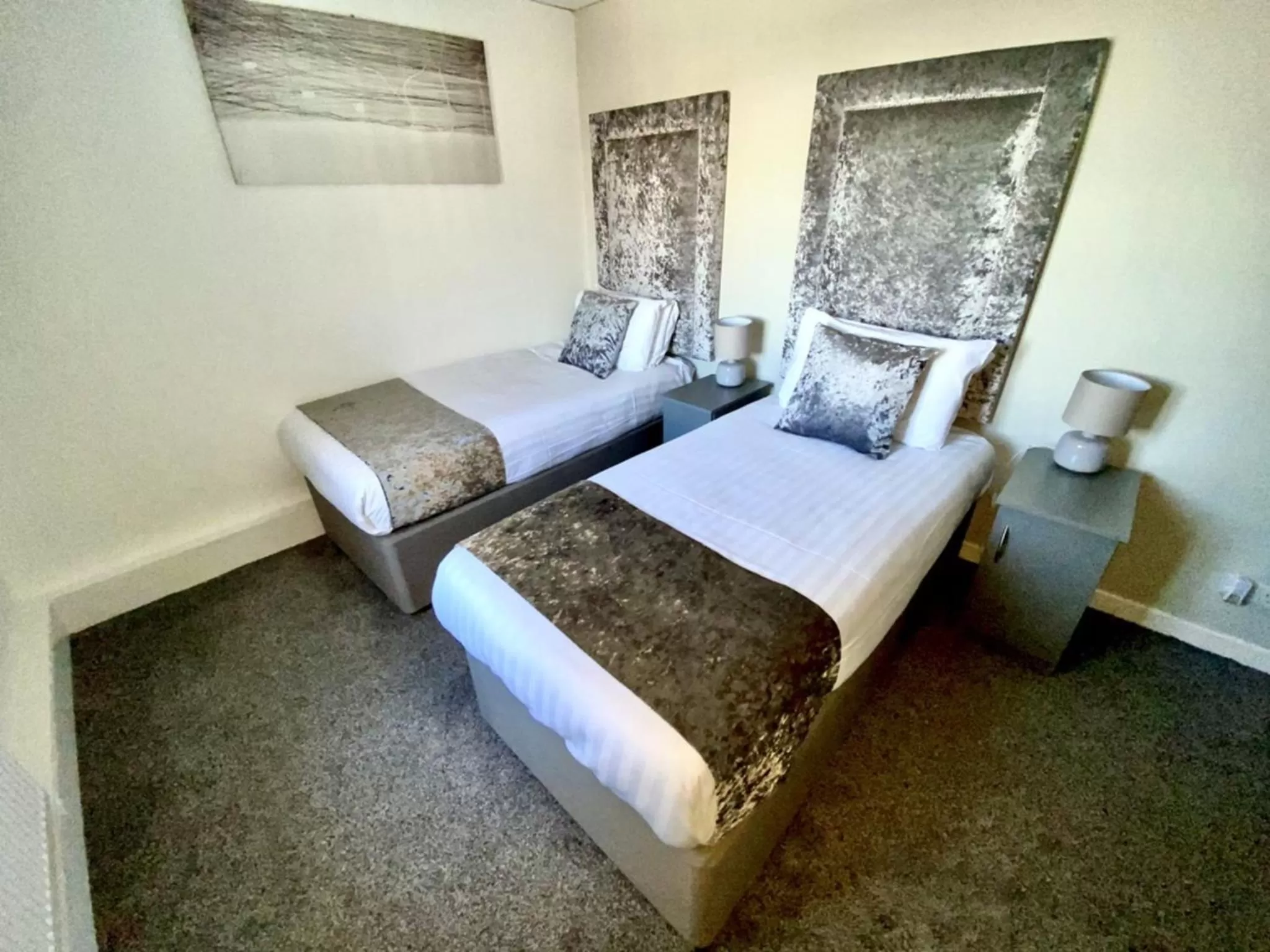 Standard Twin Room in The Royal Boston Hotel