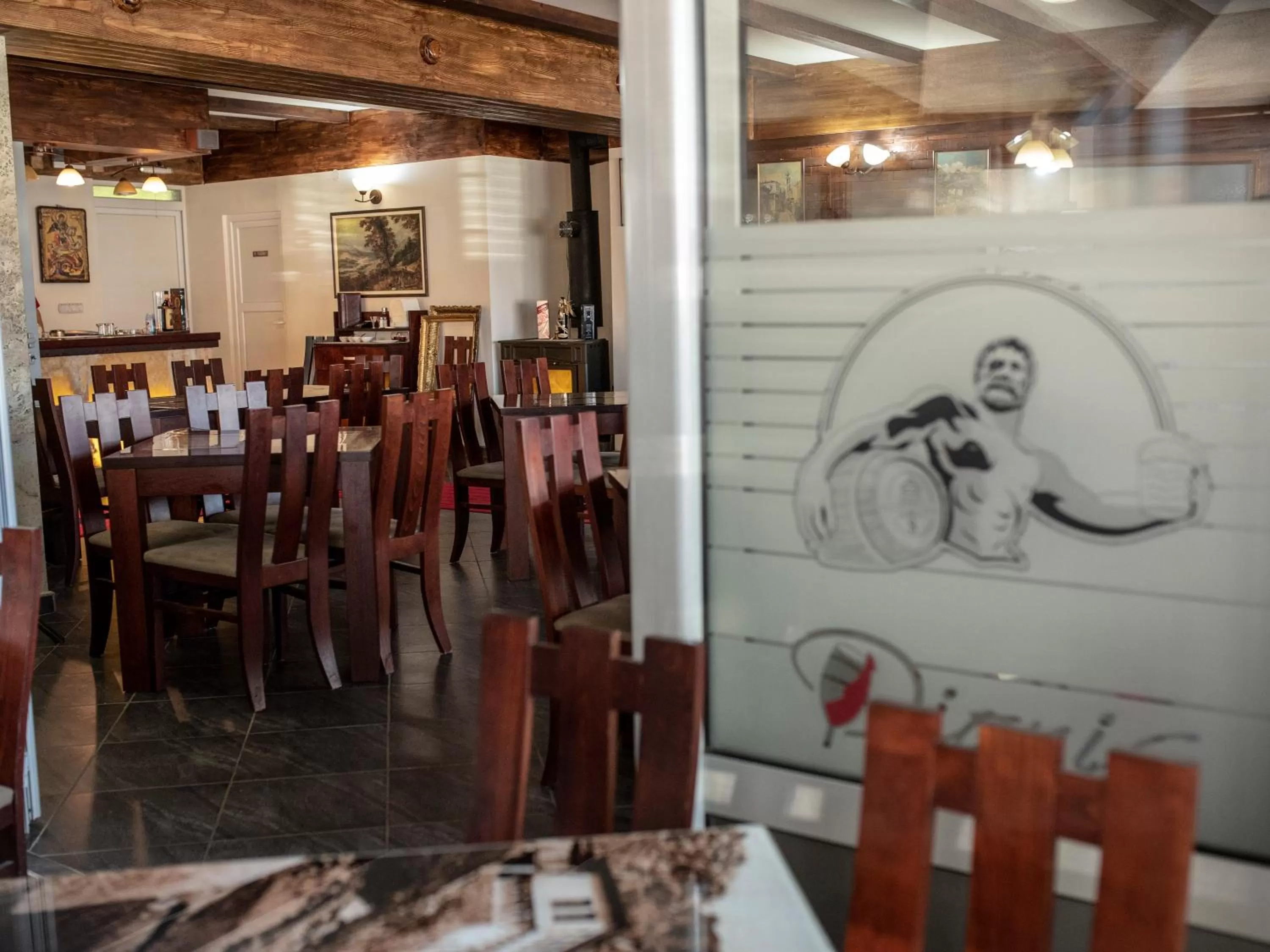 Restaurant/Places to Eat in DIONIS Rooms & Apartments