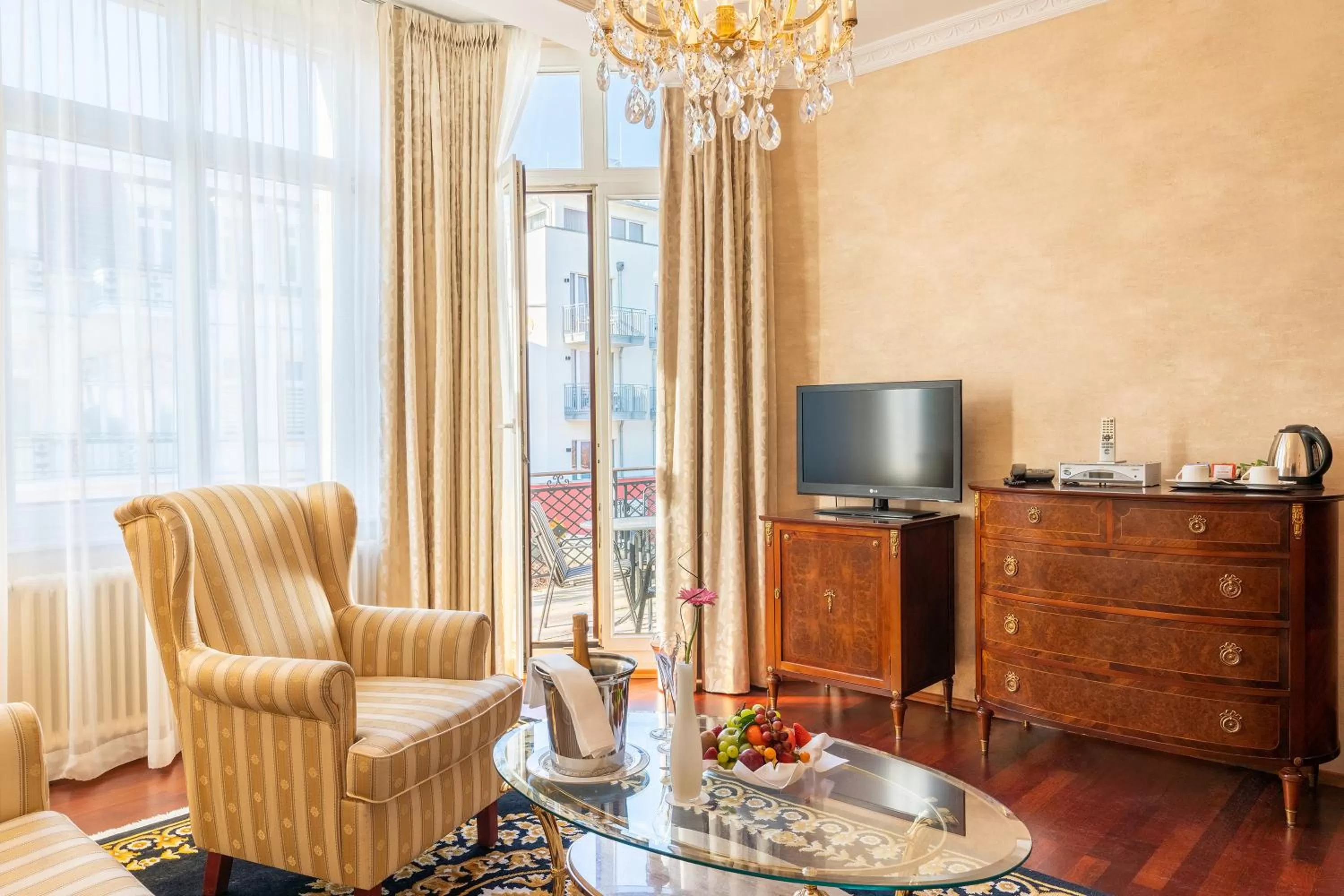 Photo of the whole room in SEETELHOTEL Ahlbecker Hof das elegante Traditionshotel & ruhiger Rückzugsort an der Ostsee