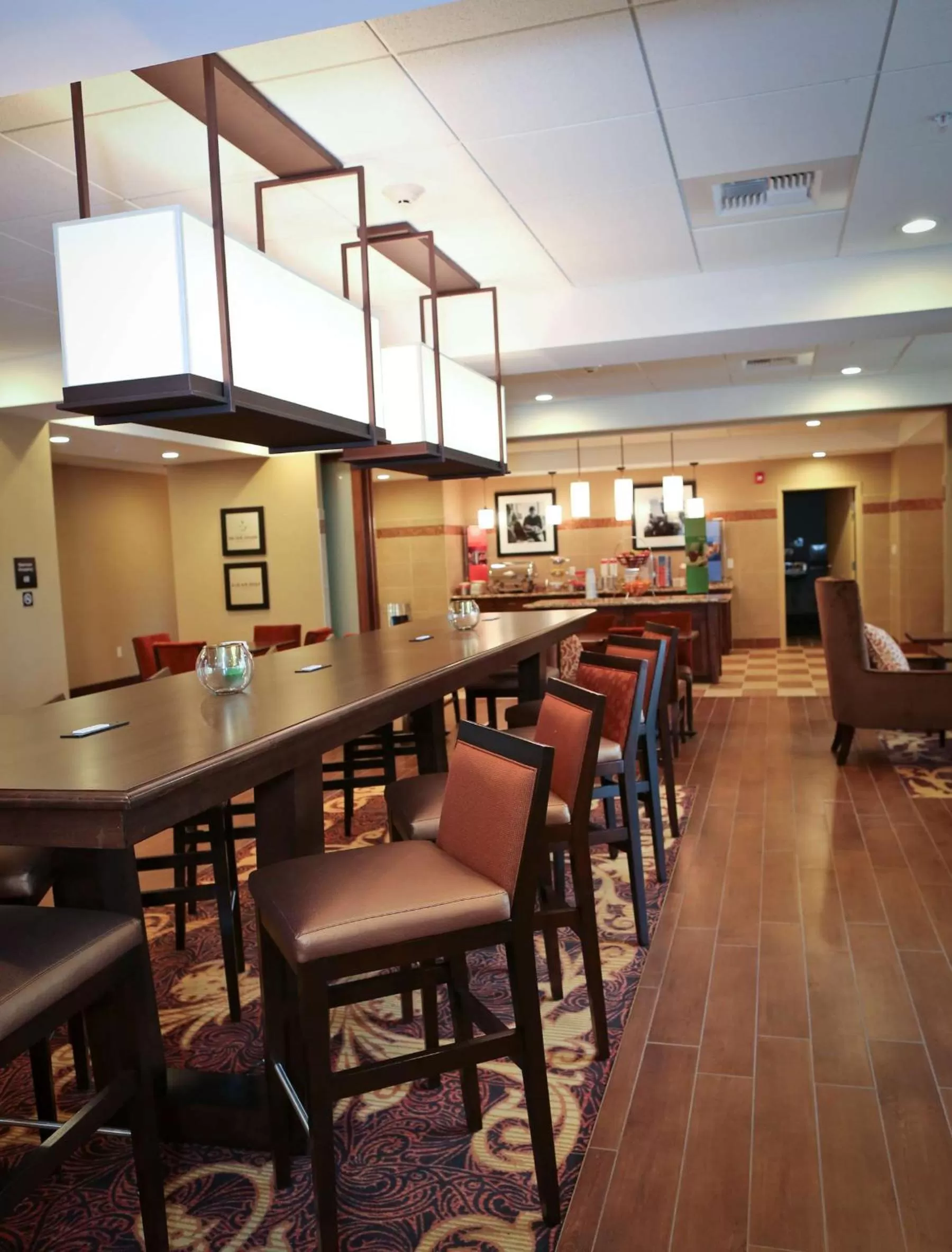 Lobby or reception in Hampton Inn Union City