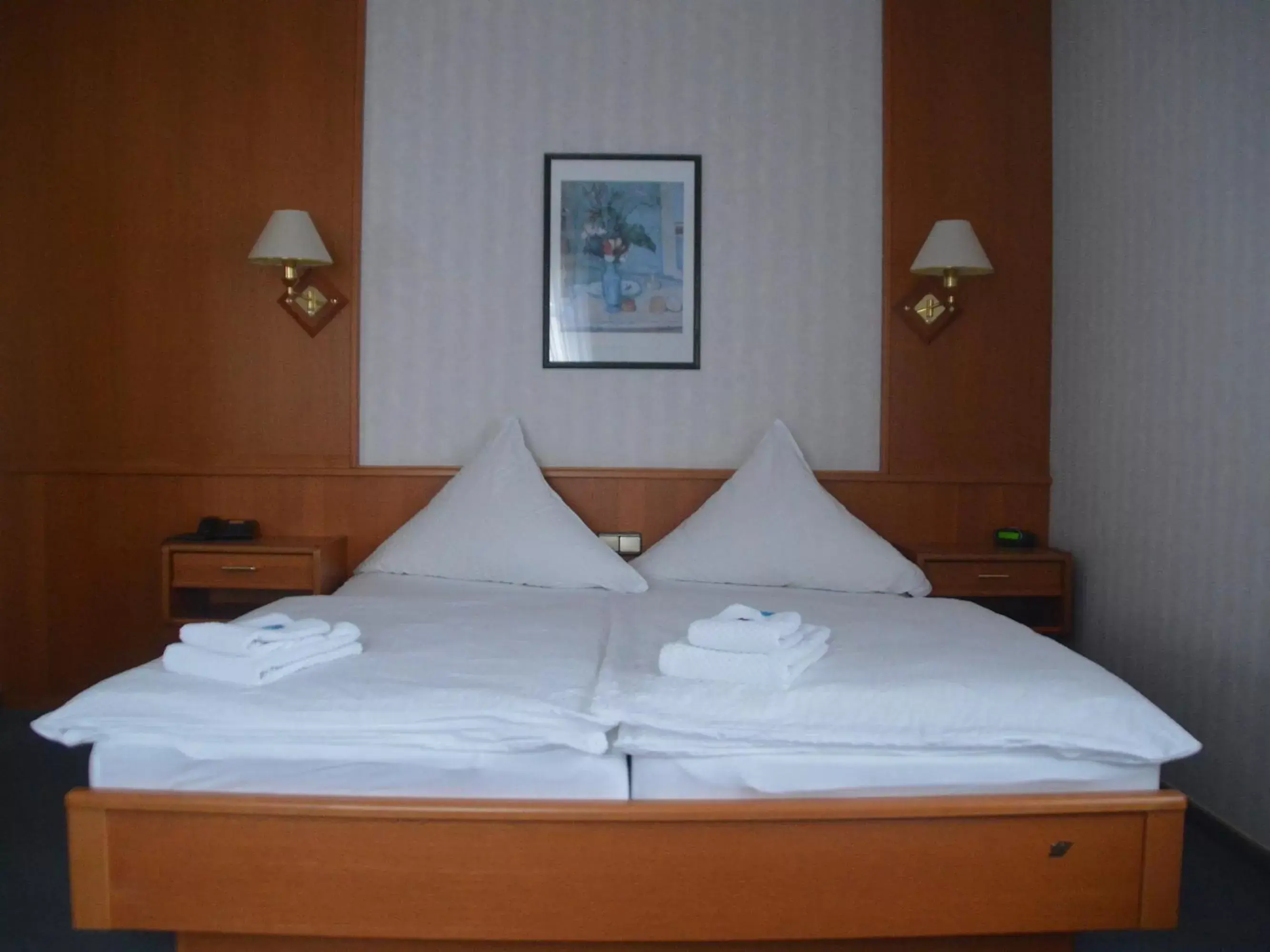 Double Room with Private Bathroom in Zum Weserdampfschiff Double Room with Private Bathroom in Zum Weserdampfschiff