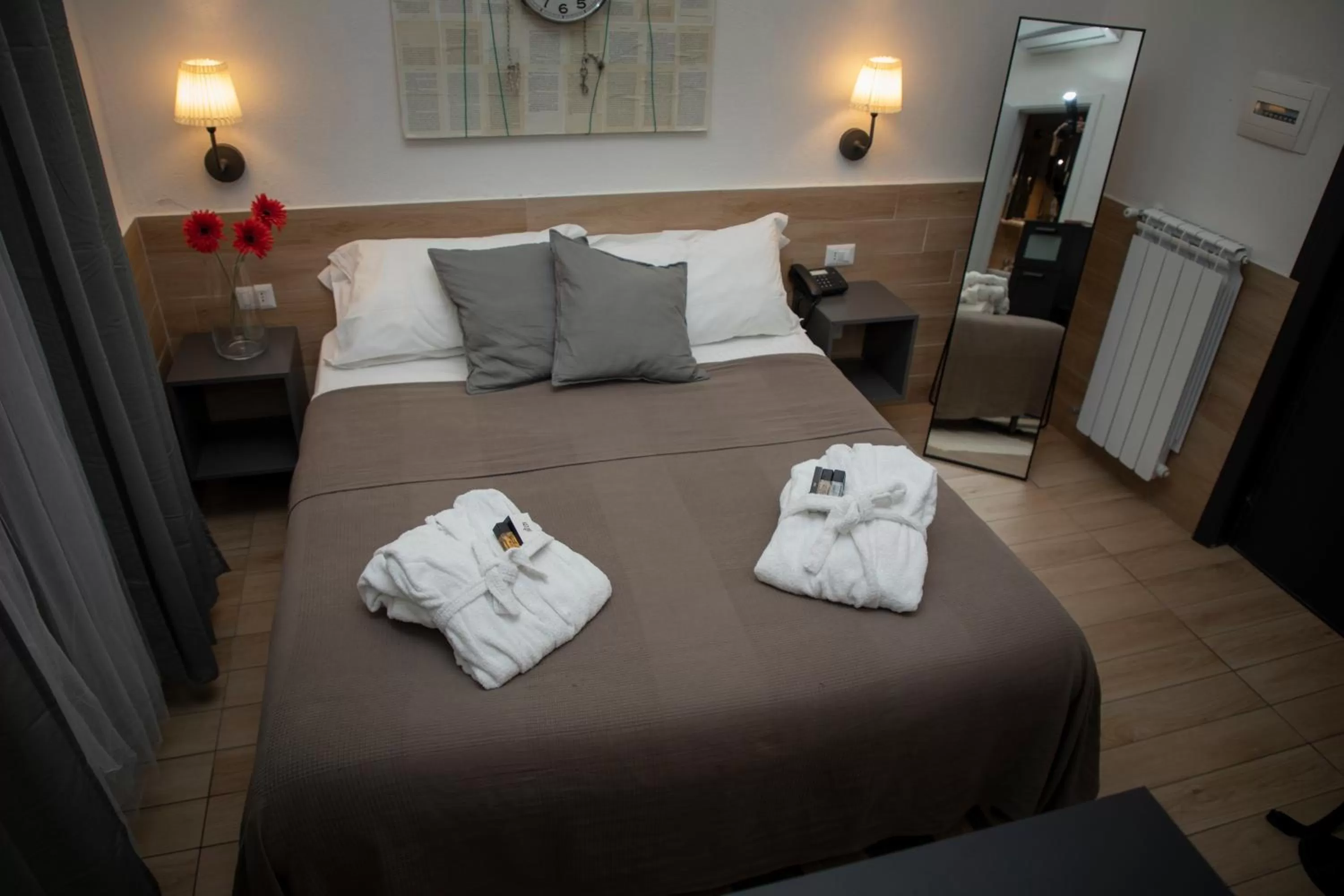 Bedroom, Bed in Ideal City Walk