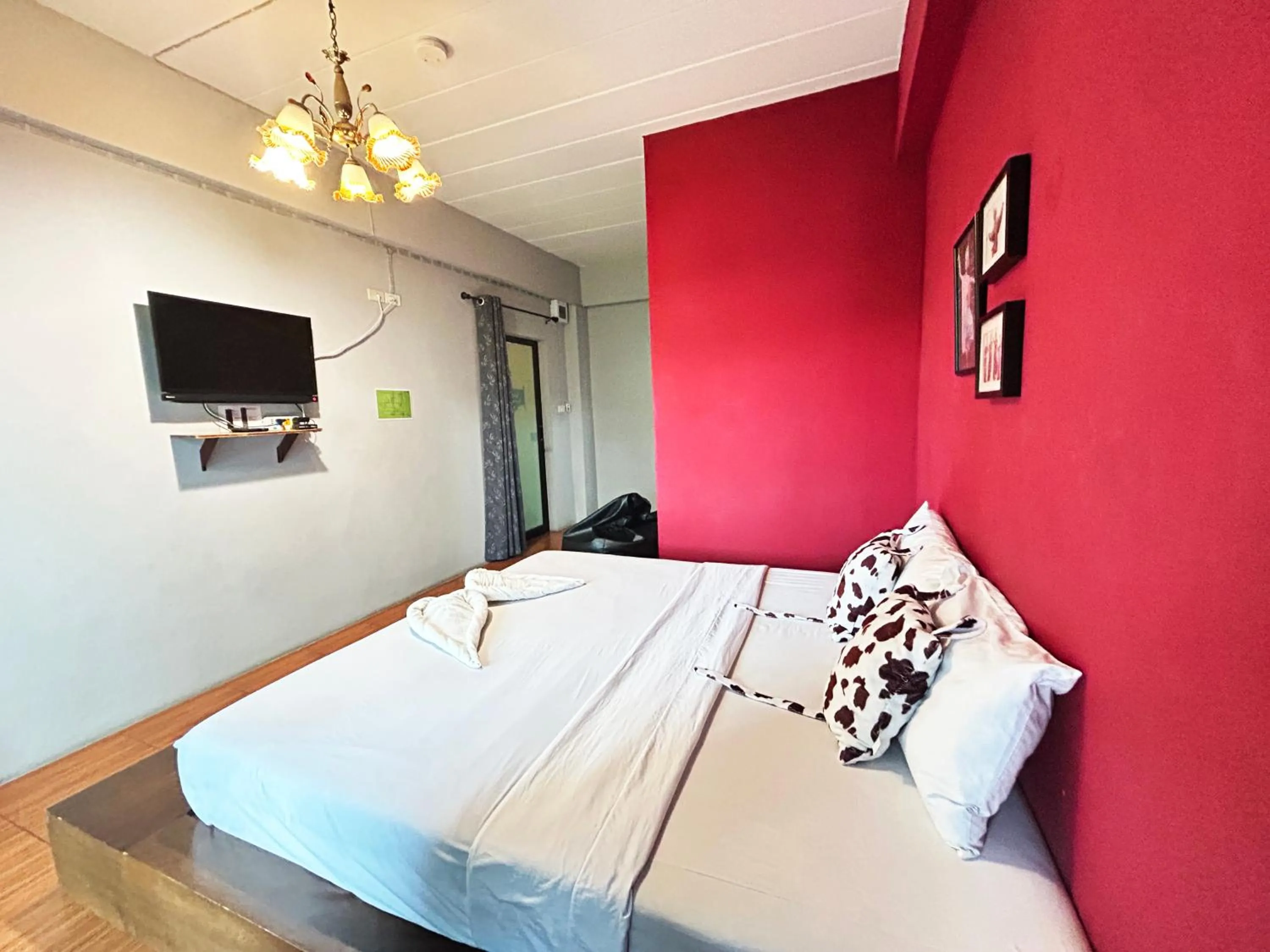 Photo of the whole room, Bed in Hide Bangkok Hostel