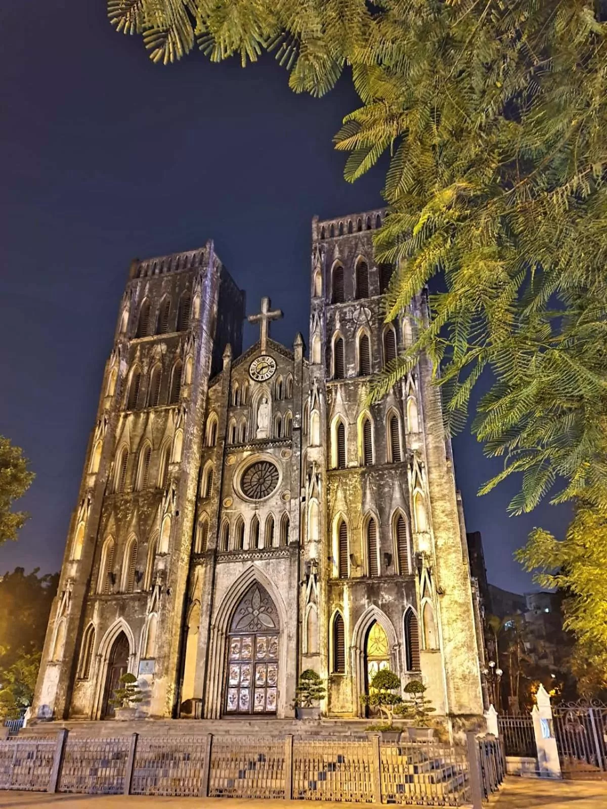 Night in Labevie Hotel