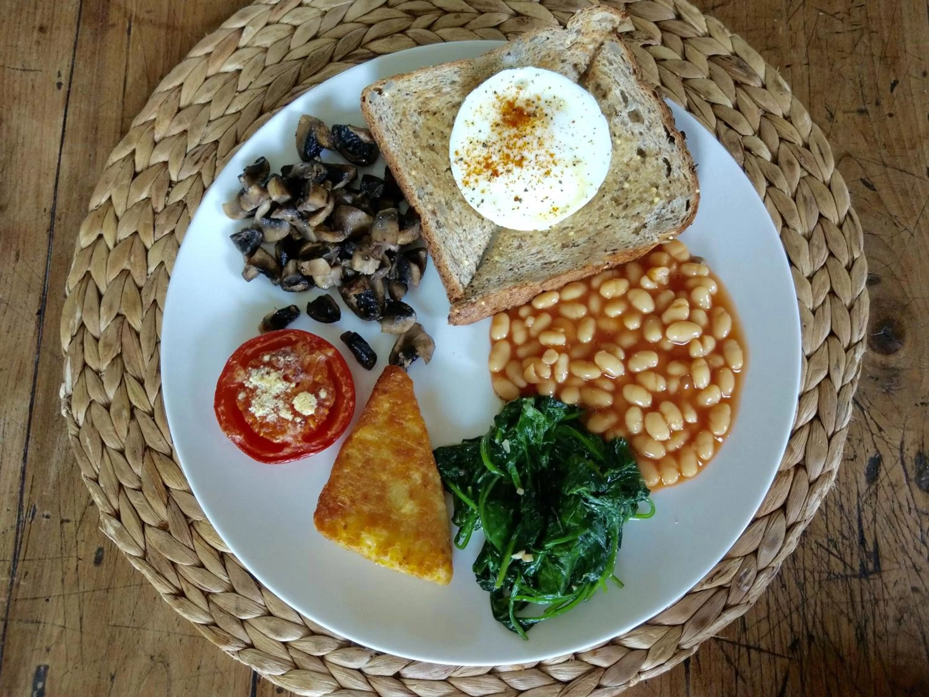 Food and drinks in Bowden House B&B