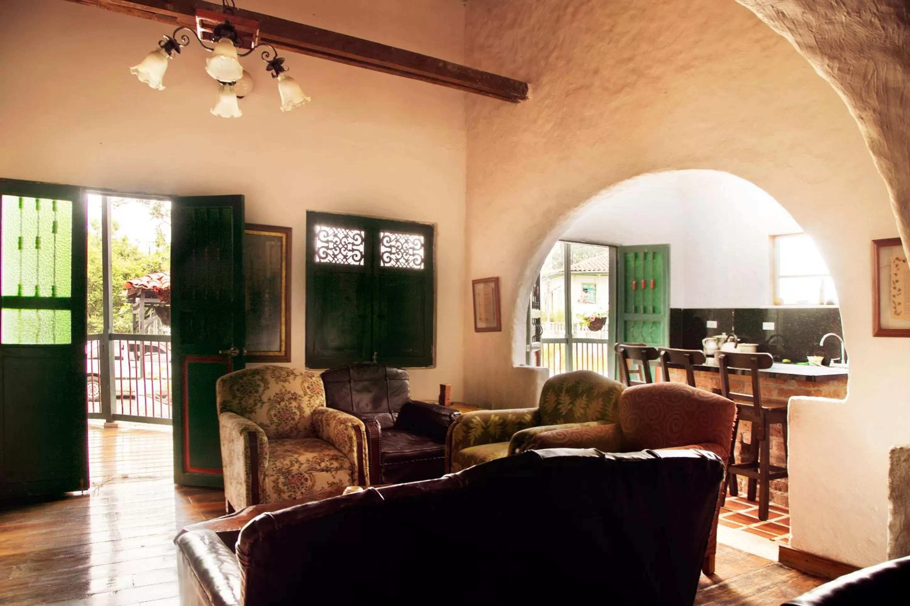 Communal lounge/ TV room, Seating Area in Finca Campestre La Adelita B&B