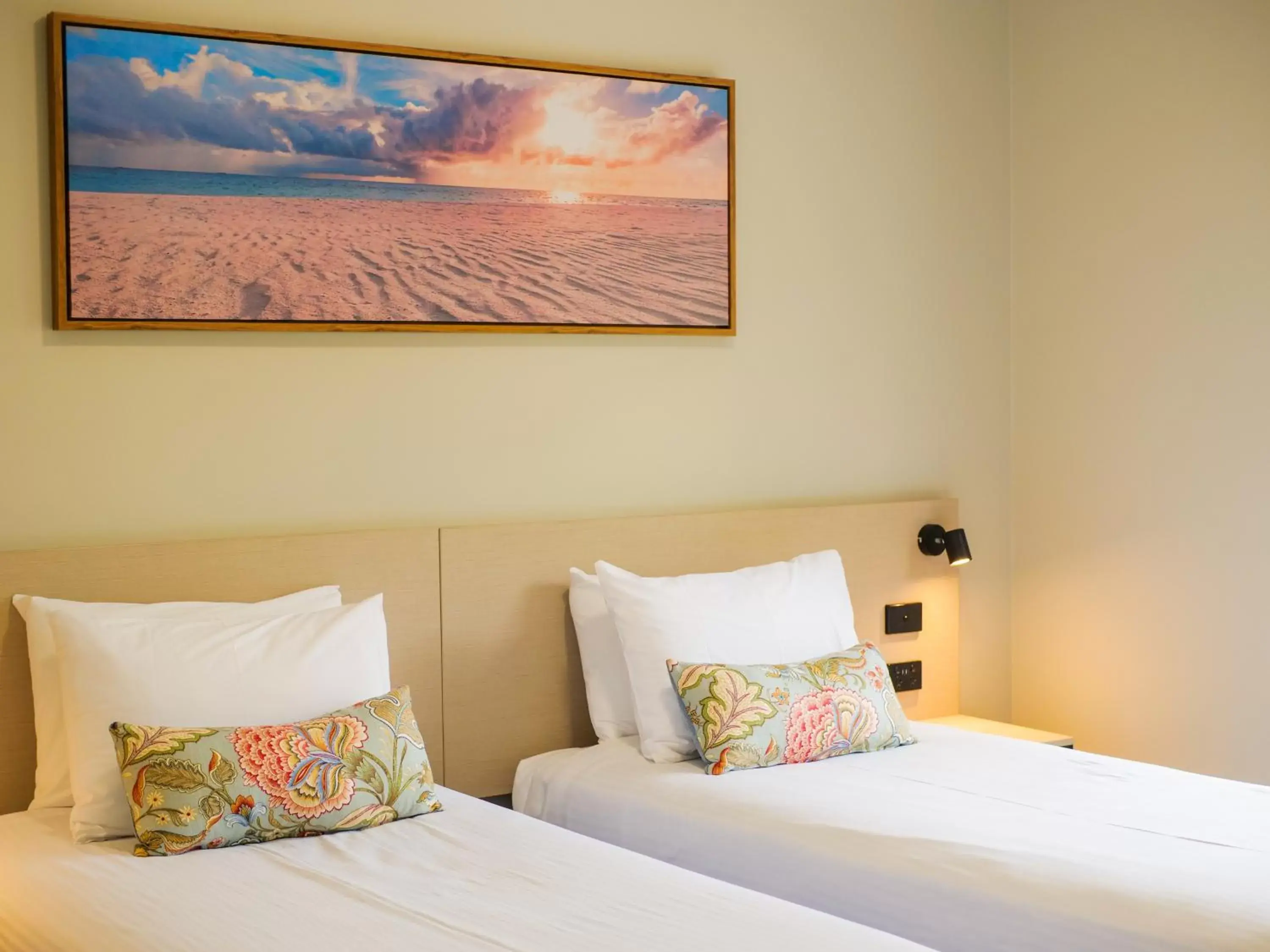 Three-Bedroom Apartment in Nightcap at Hinterland Hotel Nerang Three-Bedroom Apartment in Nightcap at Hinterland Hotel Nerang