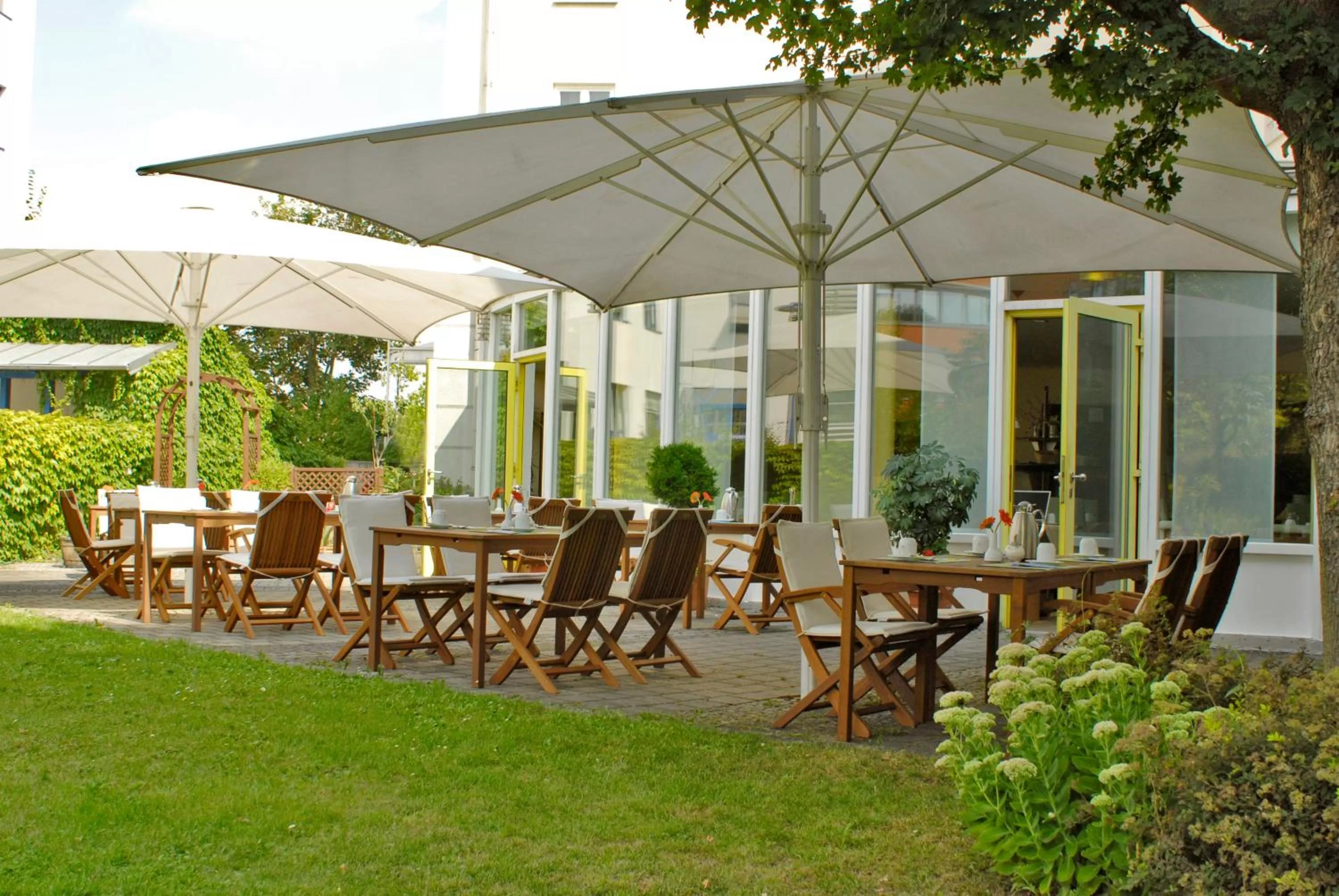 Property building in Hansa Apart-Hotel Regensburg