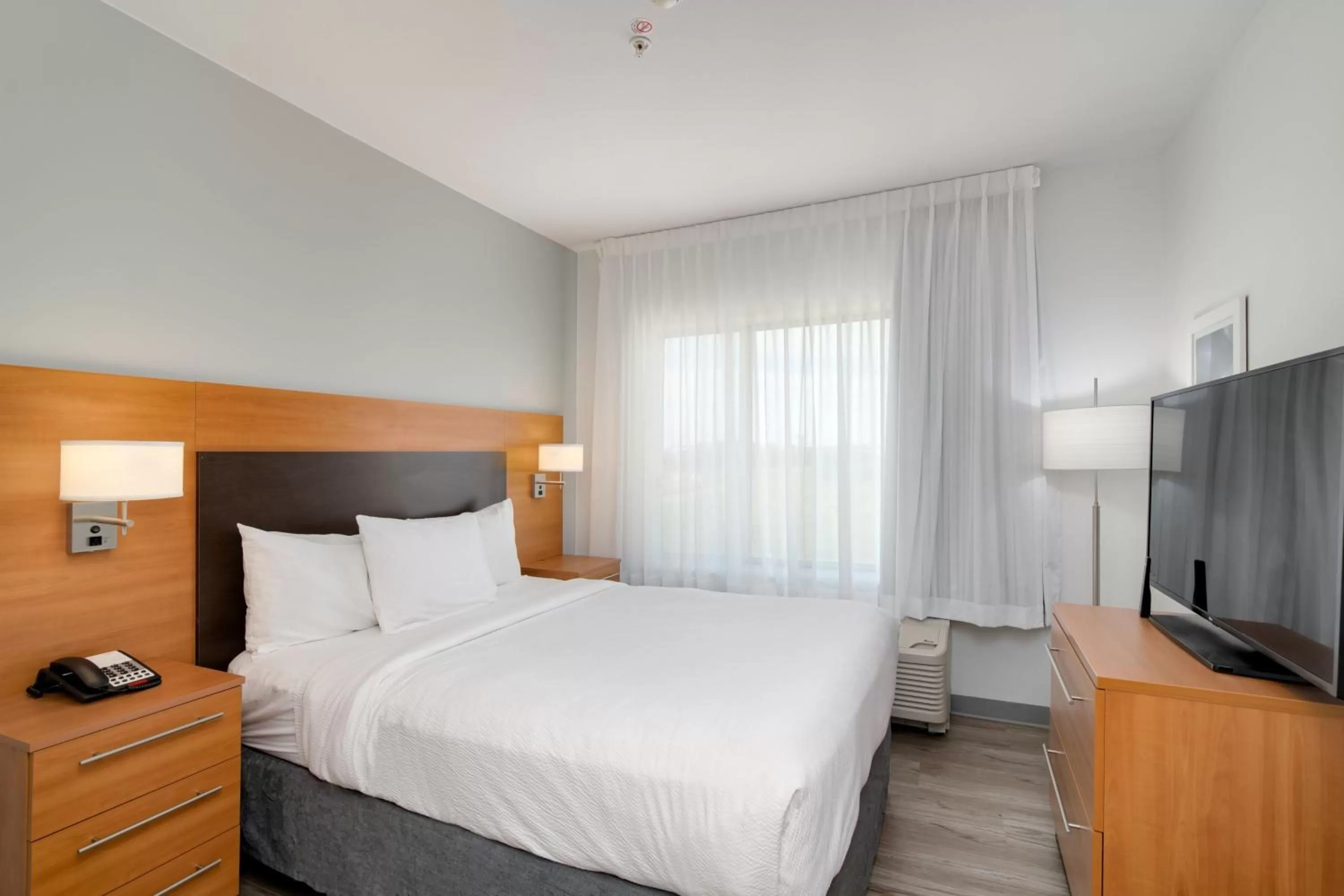 Bedroom, Bed in TownePlace Suites by Marriott Dallas McKinney