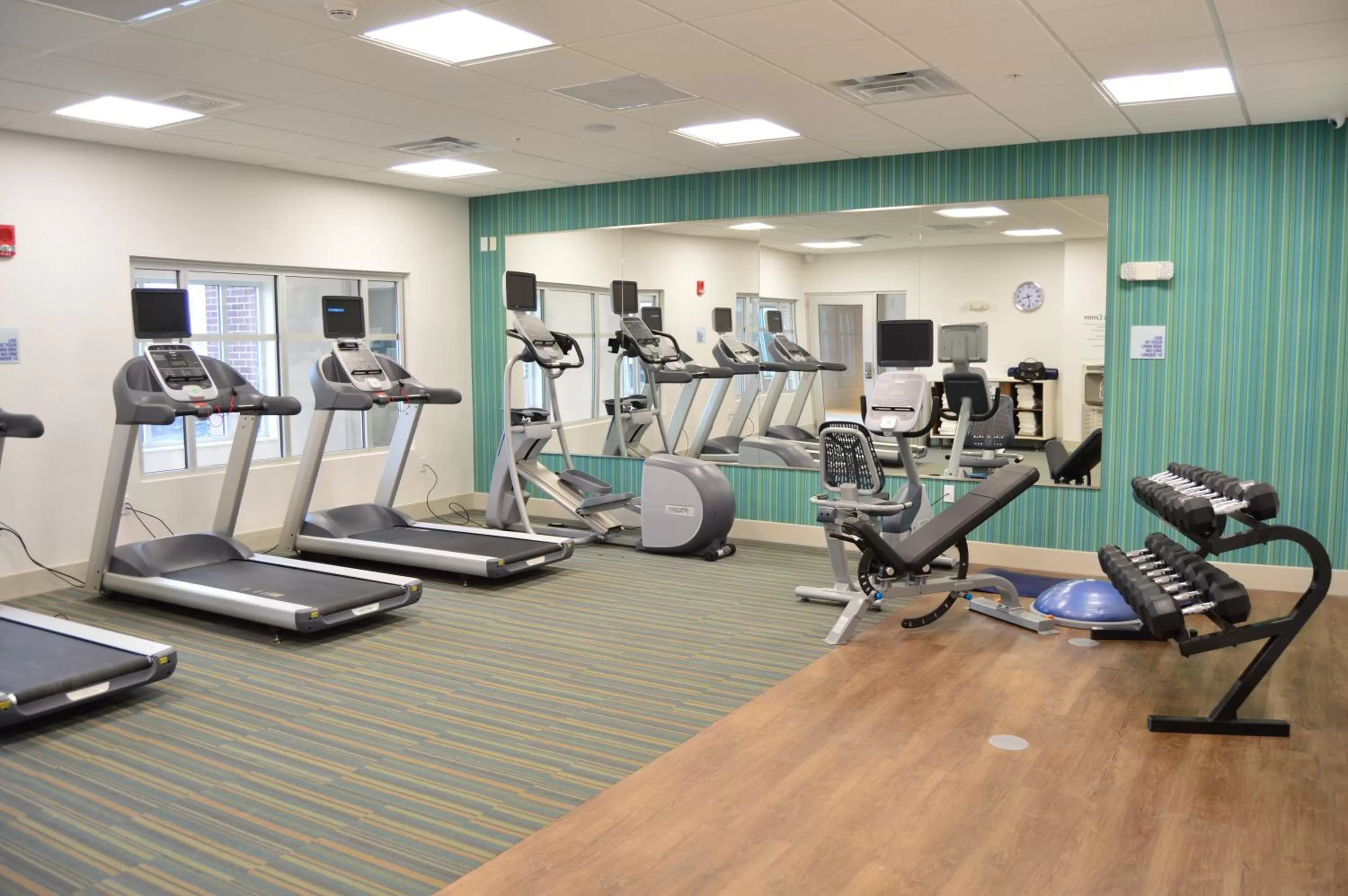 Fitness centre/facilities in Holiday Inn Express & Suites Toledo South - Perrysburg by IHG
