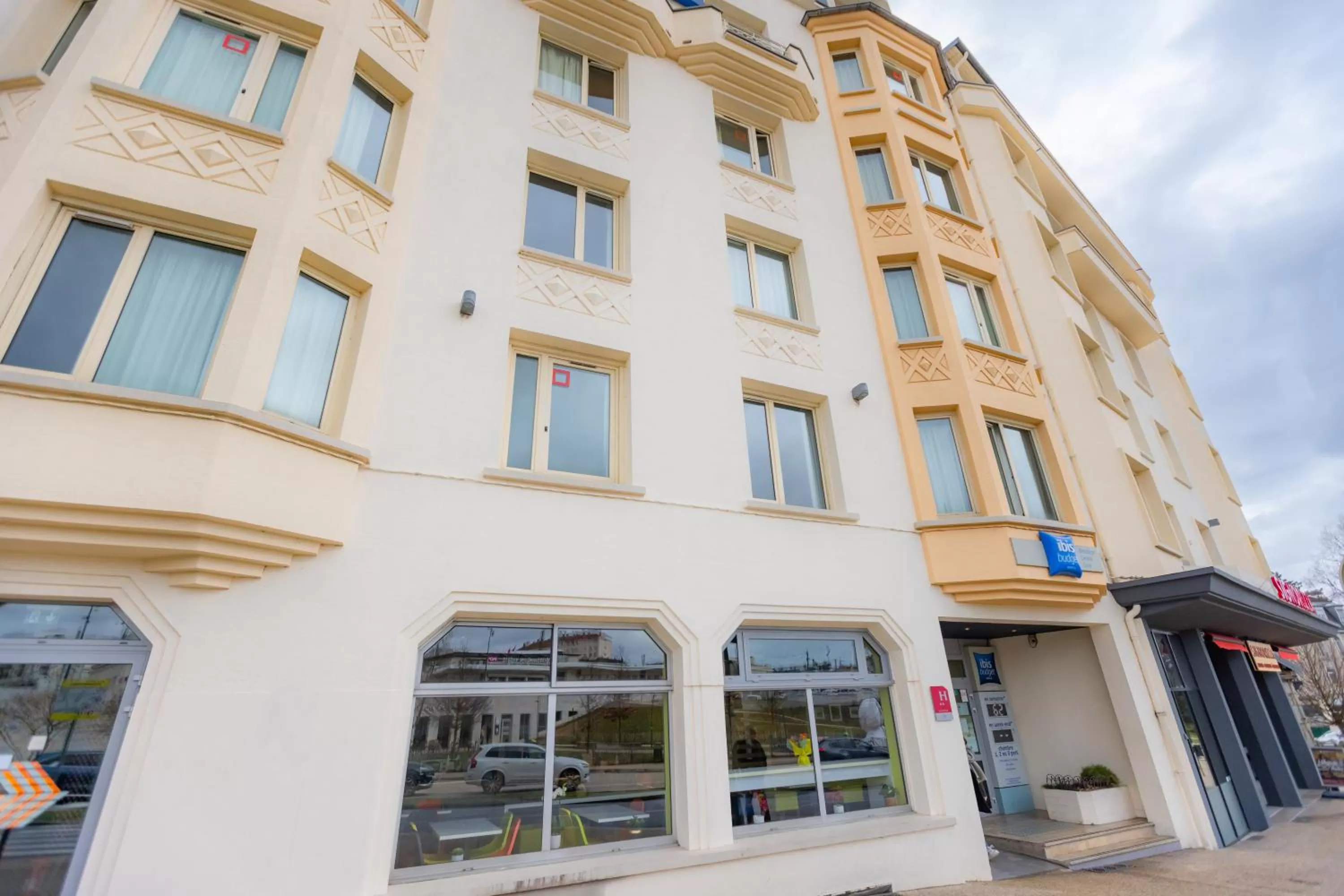 Property building in ibis budget Besançon Centre Gare