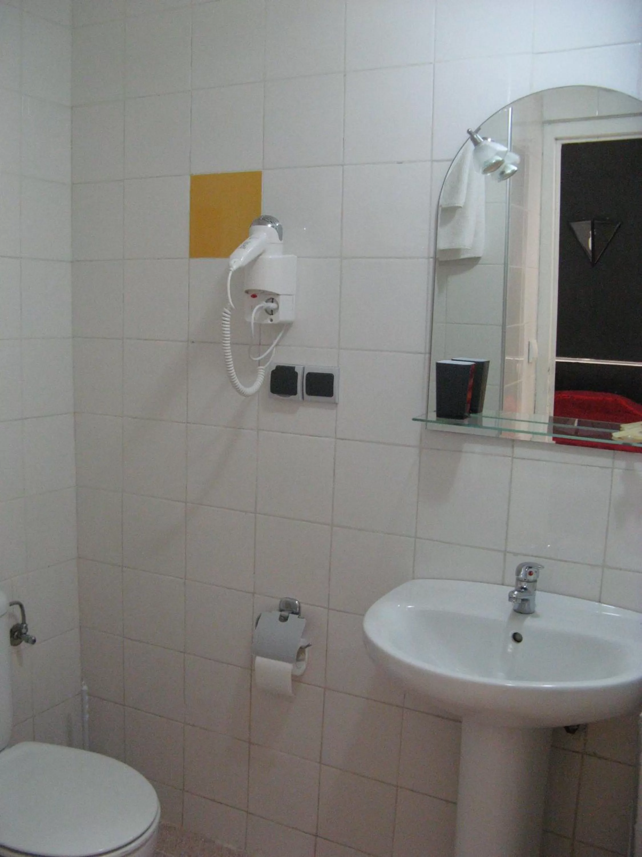 Bathroom in Auberge Tinit