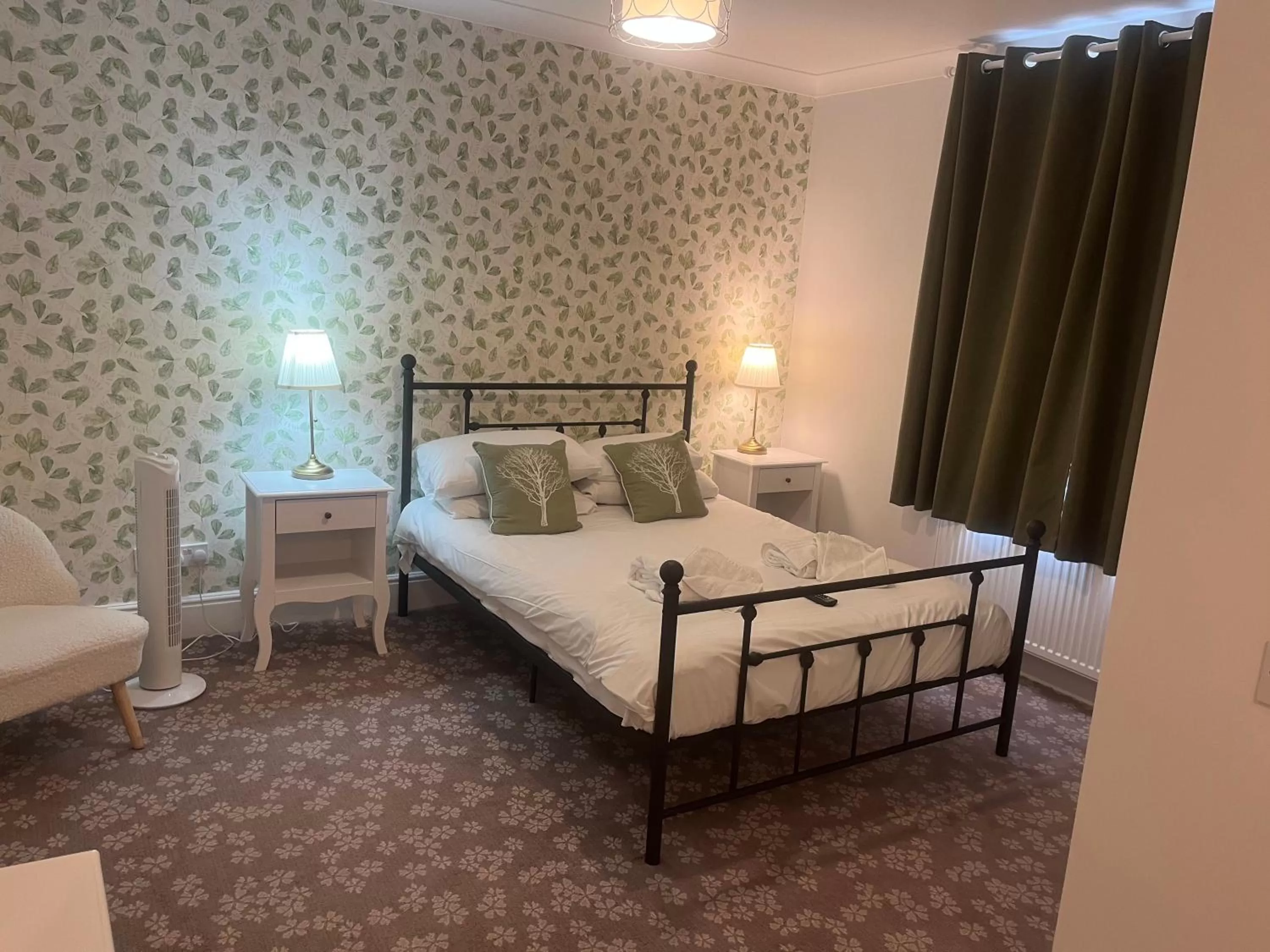 Bed in Penny Farthing Hotel & Cottages